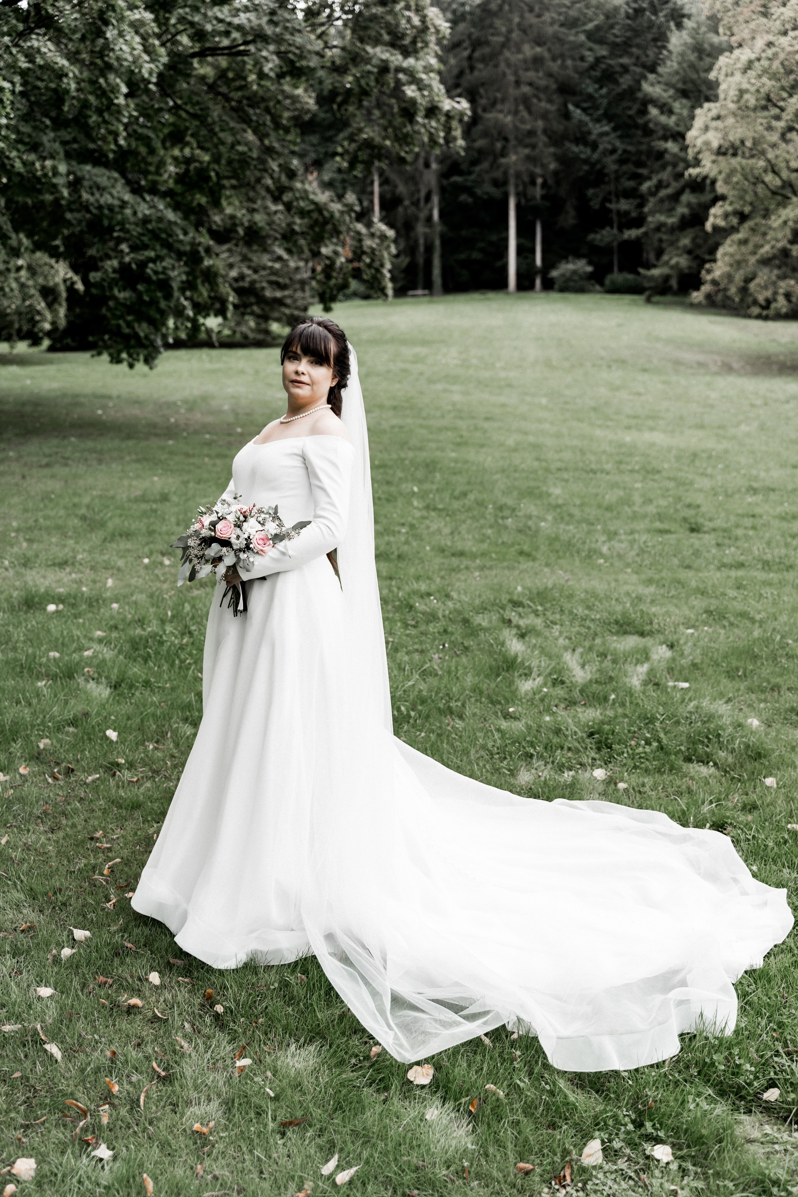 Andrei & Ira. Svatební fotograf a kameraman v Česku a po celé Evropě — Teplice, Ústí nad Labem, Praha, Drážďany