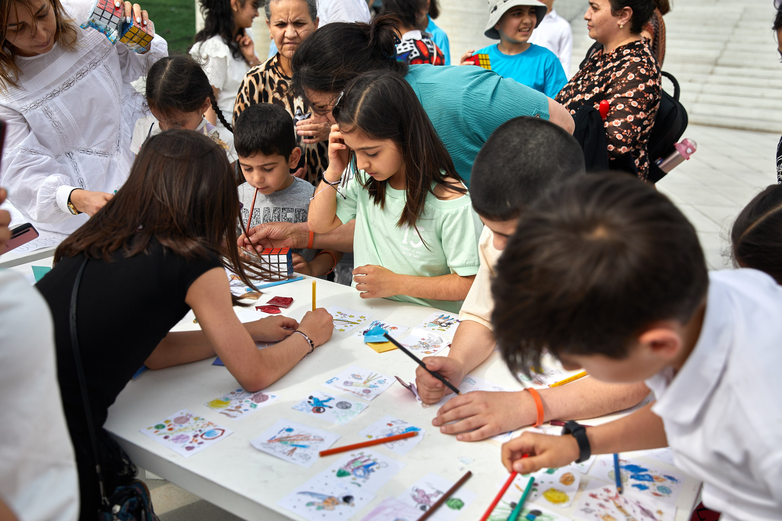 Beynəlxalq Uşaqlar Günü Festivalı. Həvəskar Astronomlar Cəmiyyəti — Astronomy.az