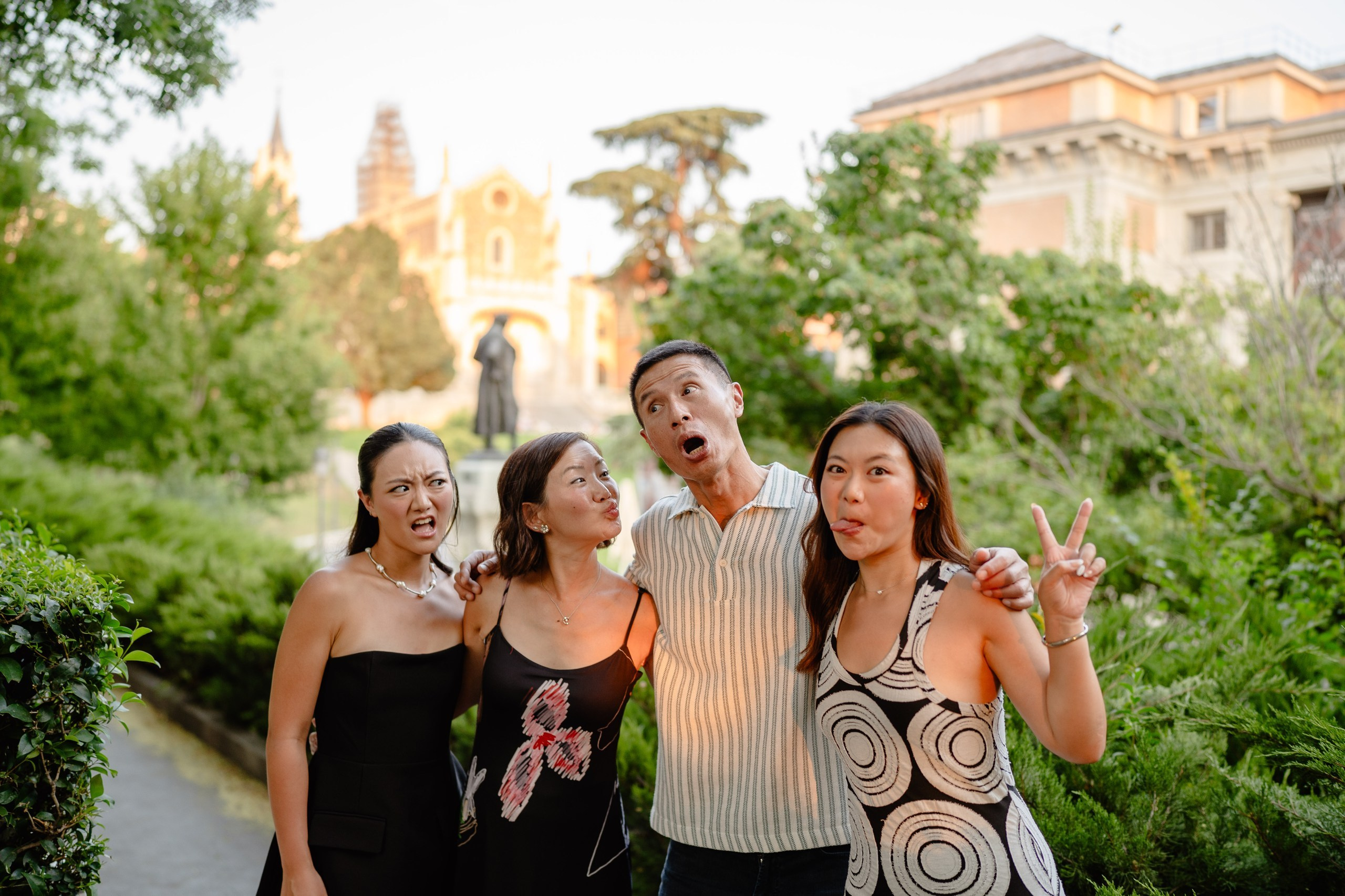 Francine's family. Madrid Photographer for Proposals, Engagements & Families | Anya Petrova