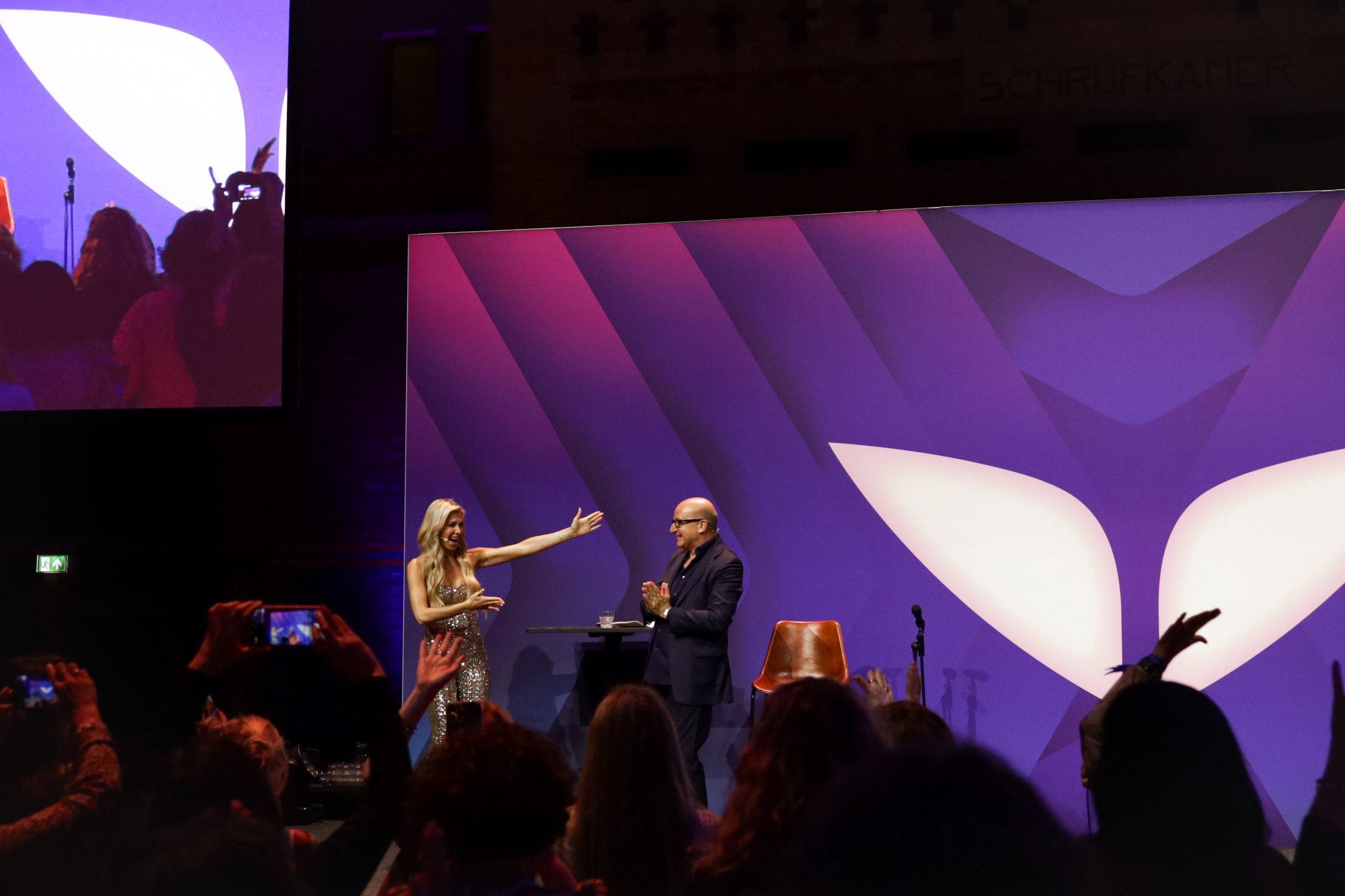 MindValley U. Emiliia Kotruch PHOTOGRAPHER