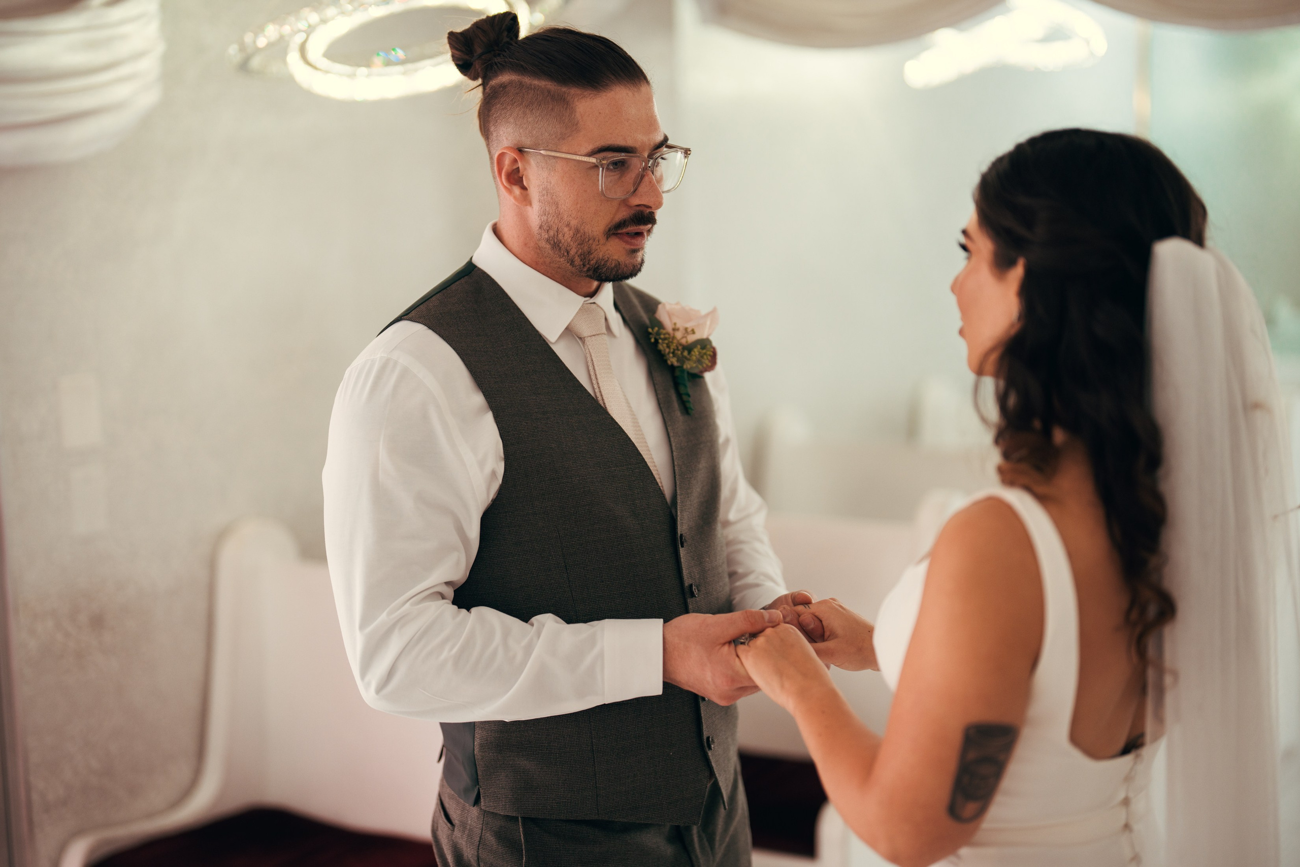 Evan&Jessica. Wedding & elopement photographer Viktoriya Kravtsov. Las Vegas