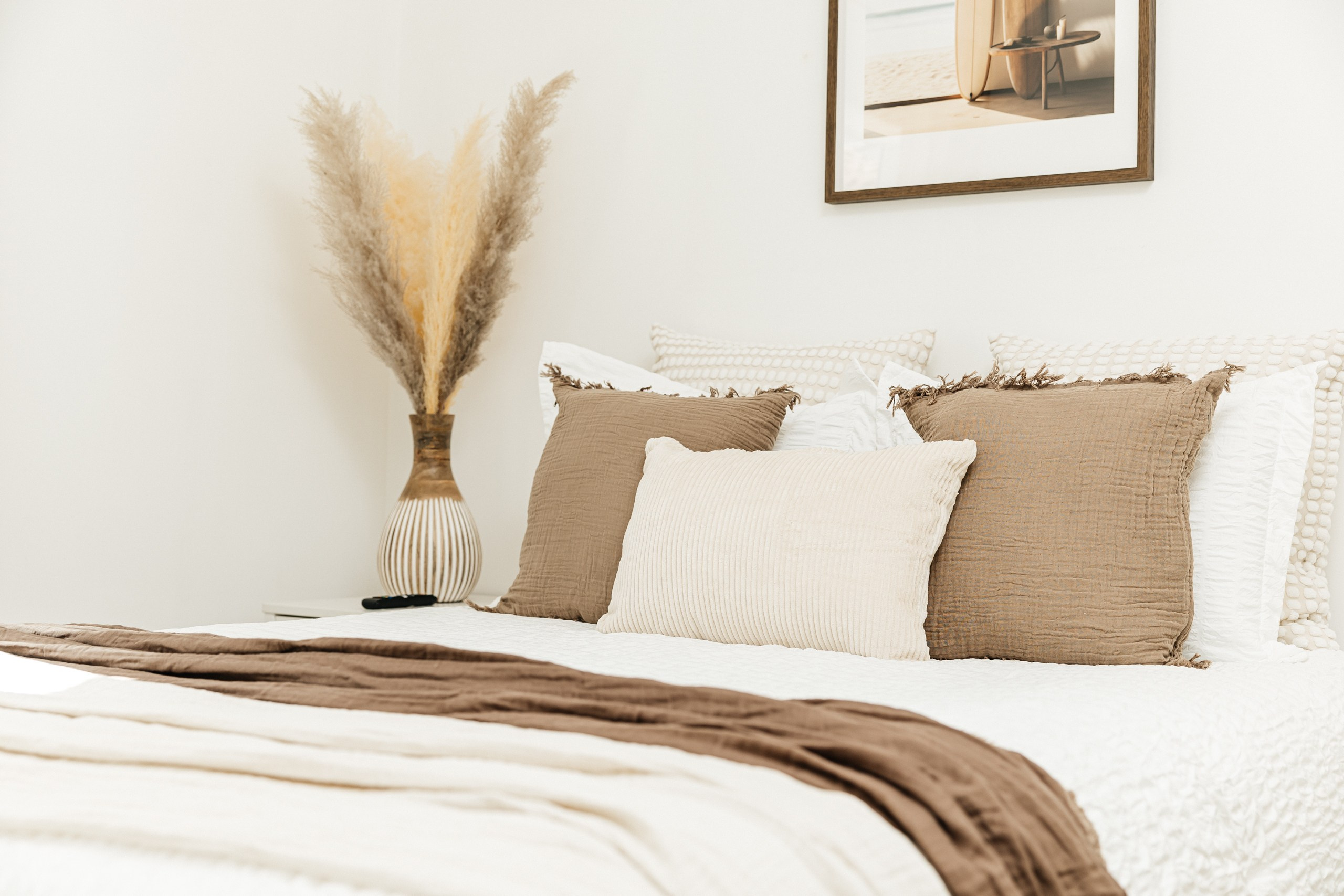 Session Apartments. Photographer Andrei White