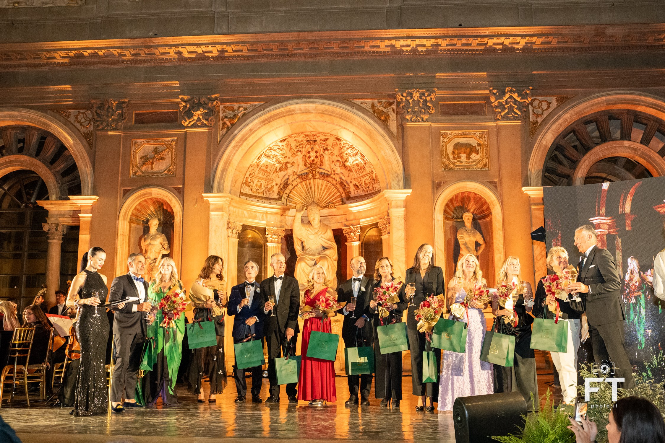 Luxury Charity Dinner ANT. Ftphoto