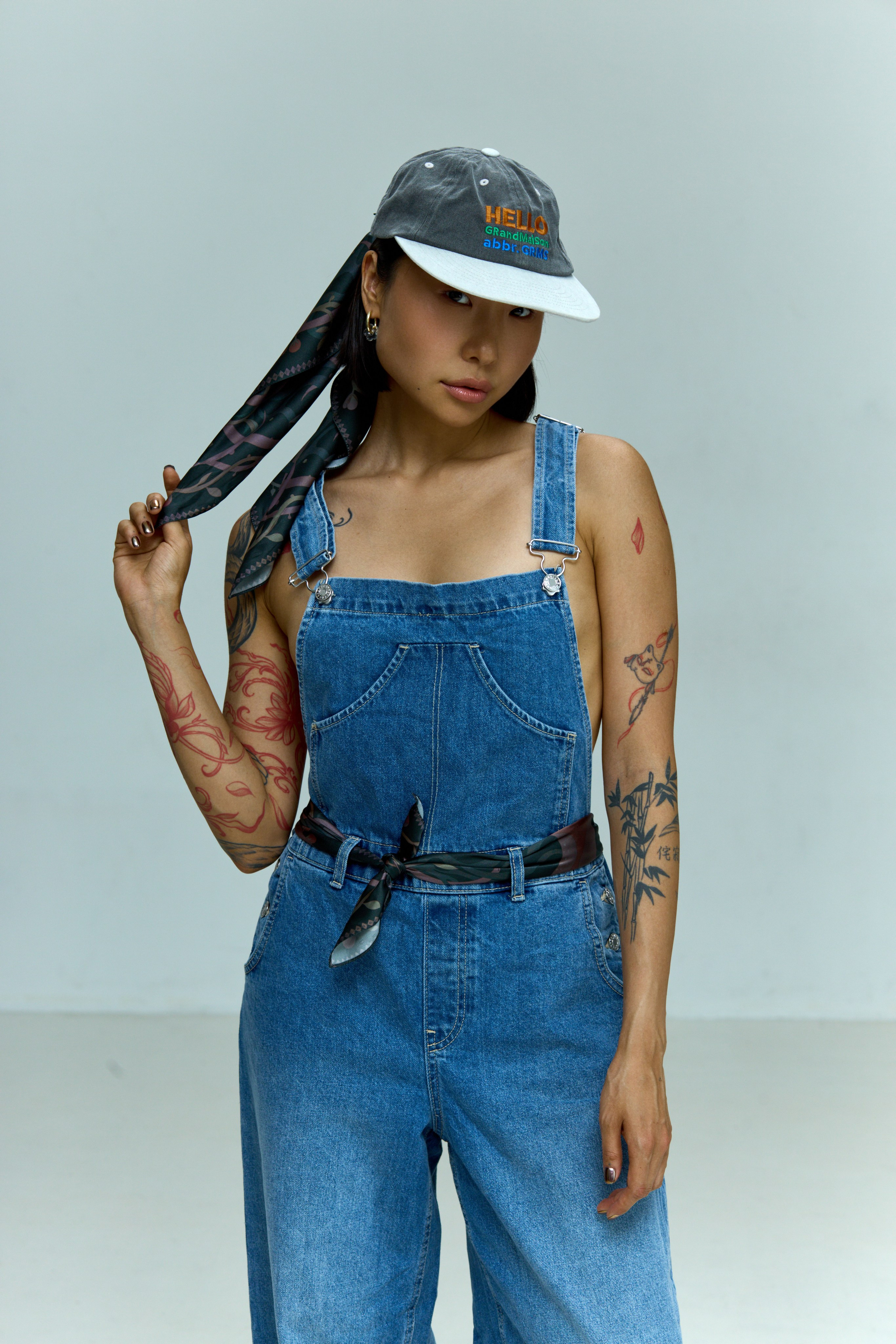 ПЛАТОК ОТ ИРИНА И ОЛЬГА ЕРТАХАНОВЫ. Фотостудия рекламной, коммерческой съемки в Улан-Удэ