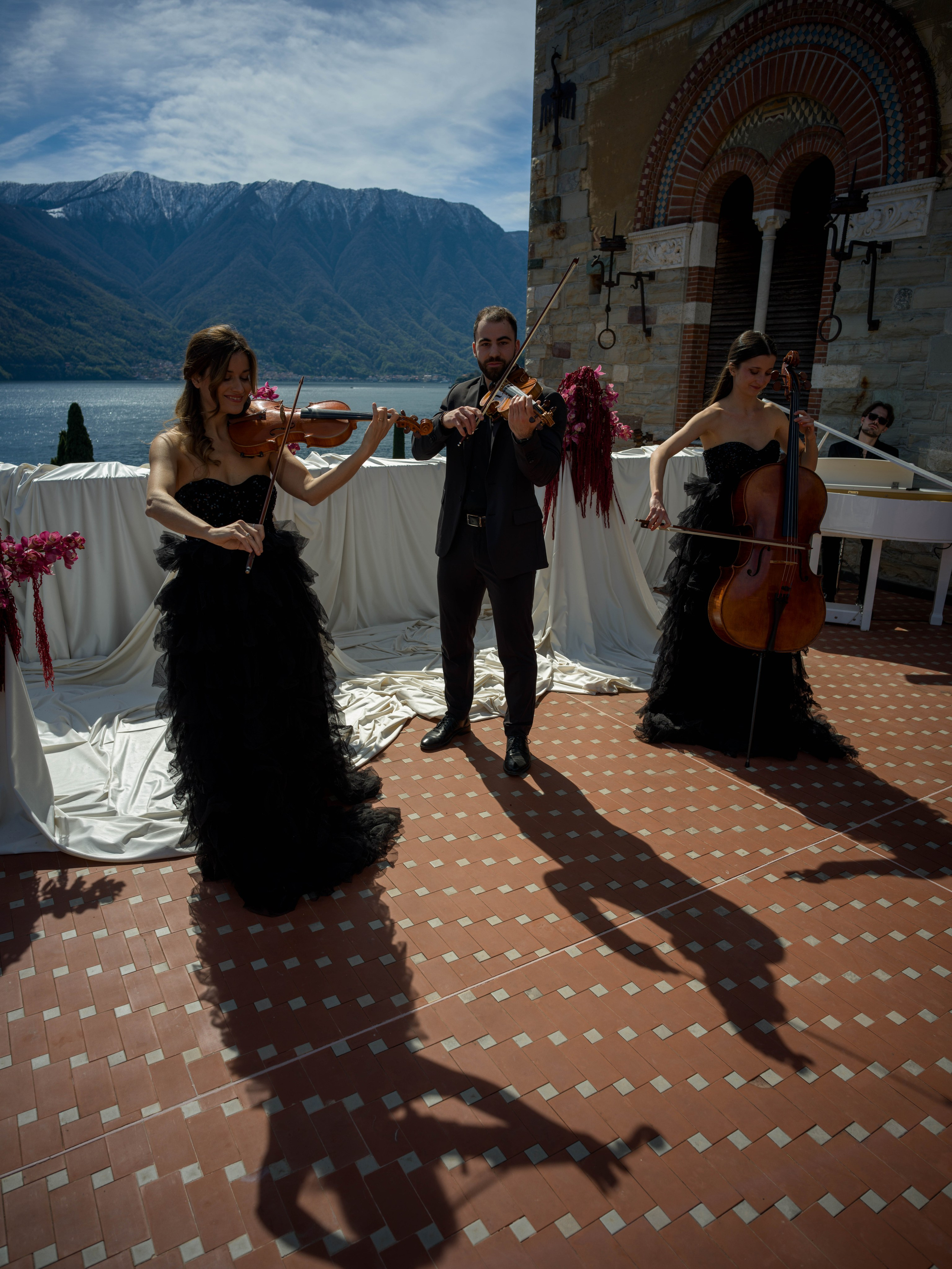 Lake Como Proposal Photographer & Elopement Planner | Packages from €1200 | Luxury Photoshoots in Italy — Ale Kor