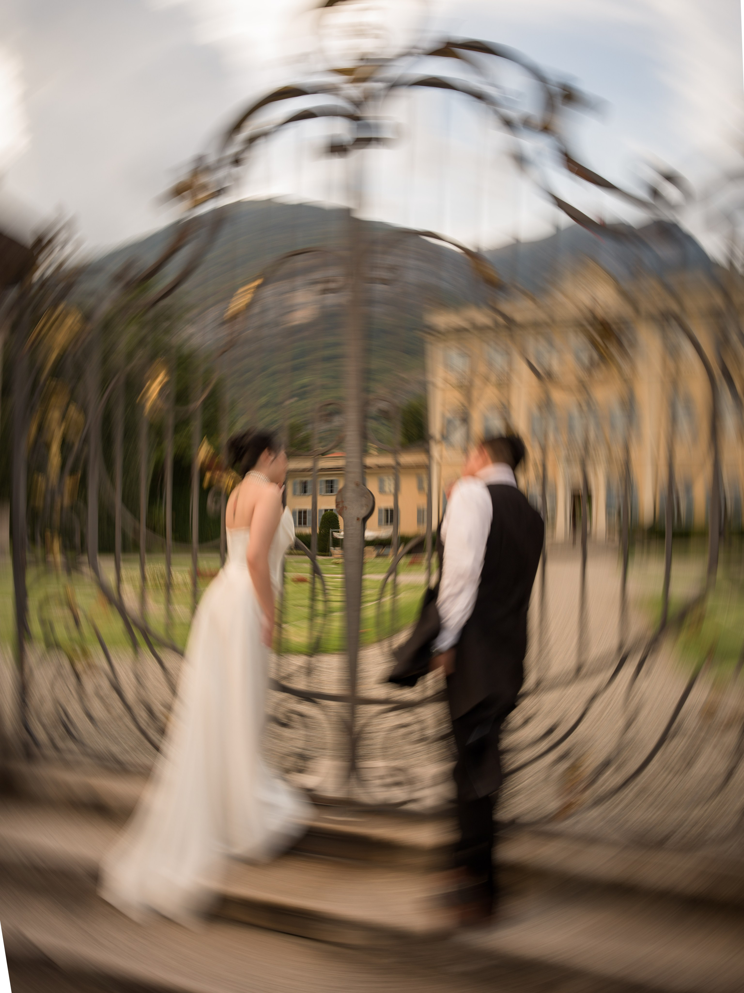 Lake Como elopement at Villa Sola Cabiati with elegant couple photography and beautiful Italian villa scenery