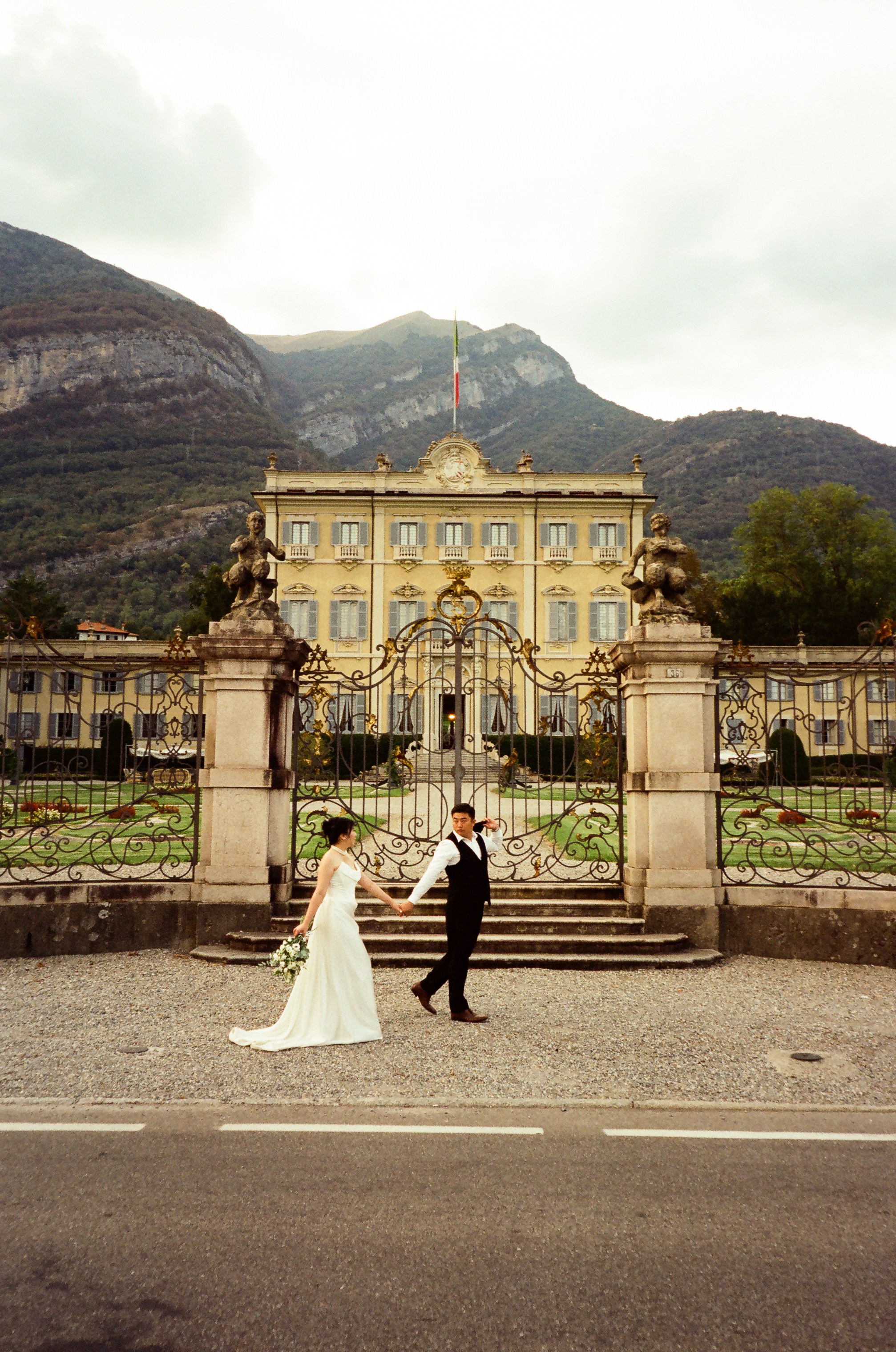 Villa Sola Cabiati Lake Como elopement couple photographed on analog film in the historic Italian villa
