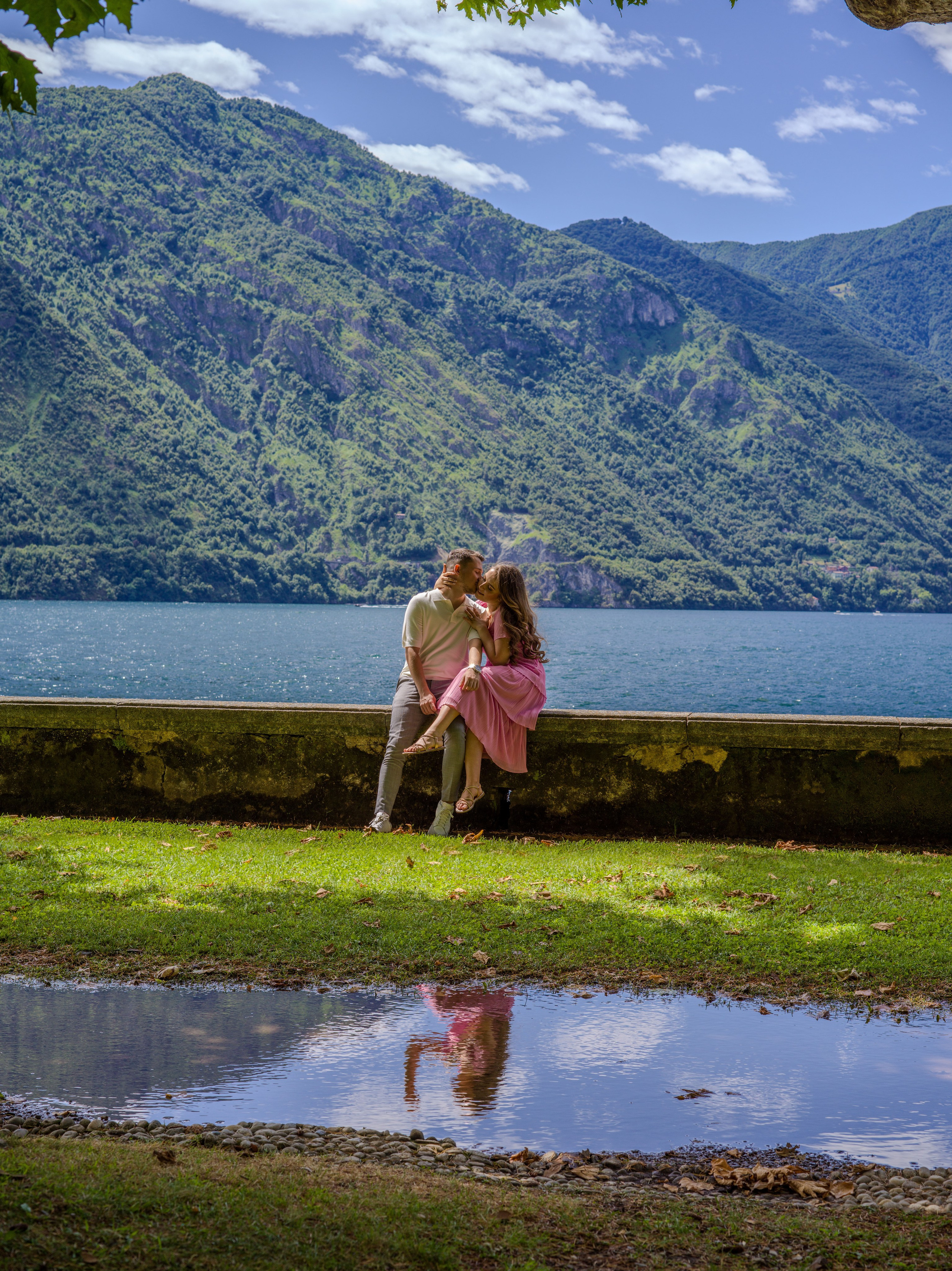 Proposal, Parco Civico Teresio Olivelli, Tremezzo, Lake Como – couple's reflection in the water by the park