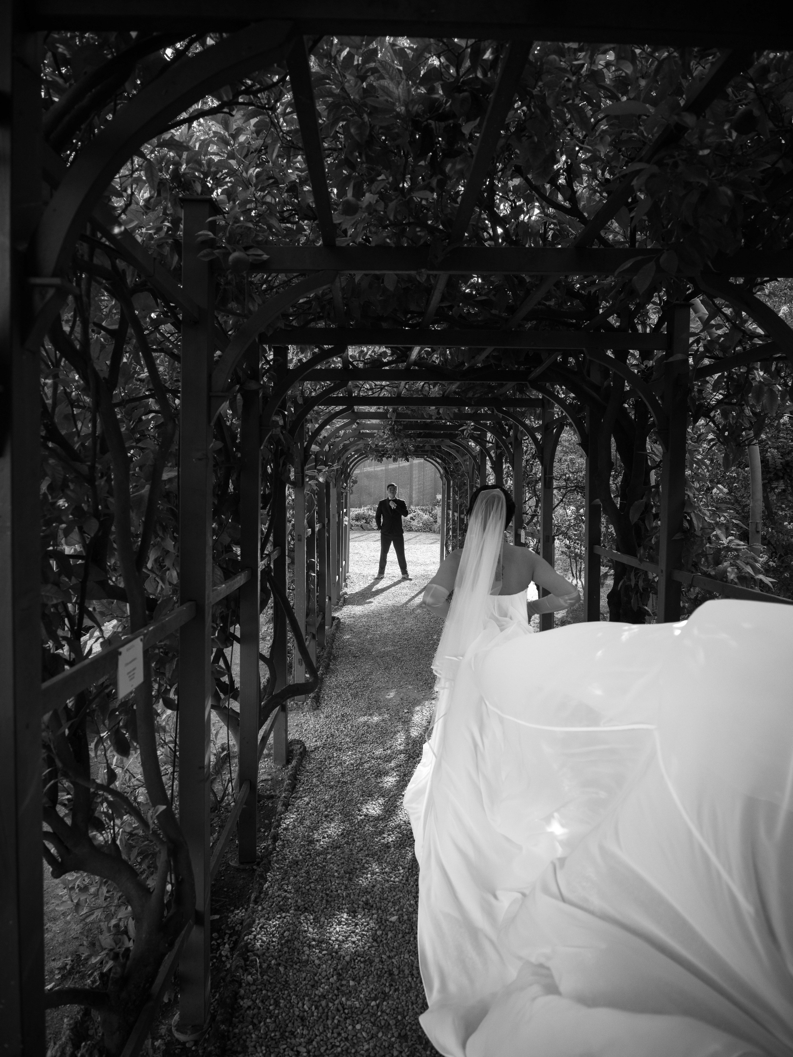 Lake Como Proposal Photographer & Elopement Planner | Packages from €1200 | Luxury Photoshoots in Italy — Ale Kor