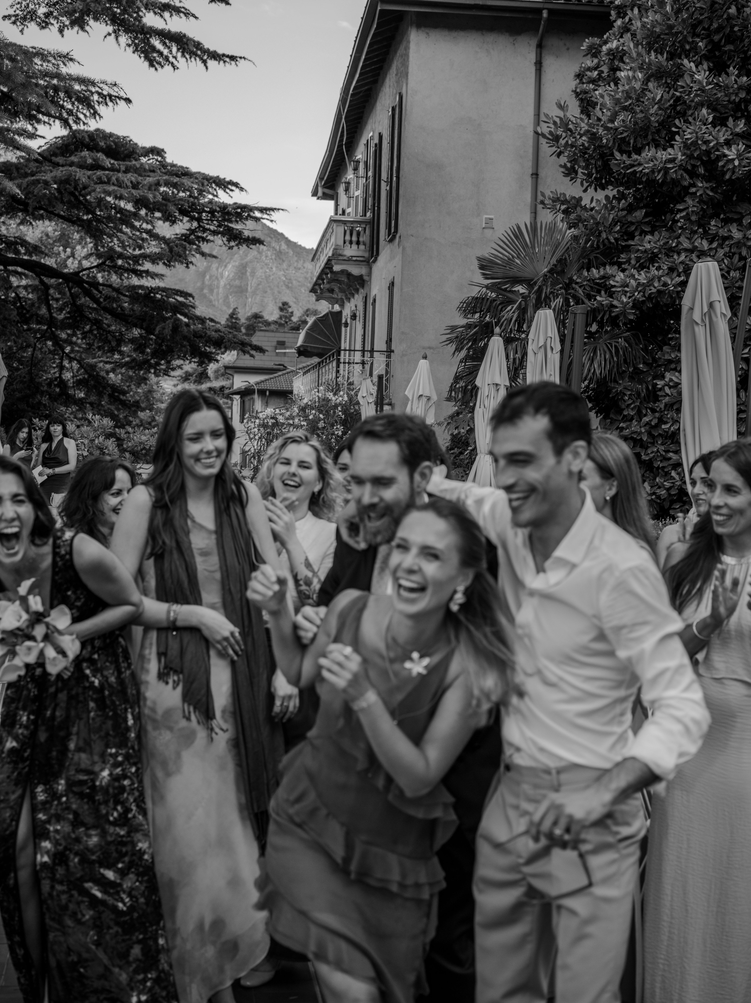 Lake Como Proposal Photographer & Elopement Planner | Packages from €1200 | Luxury Photoshoots in Italy — Ale Kor