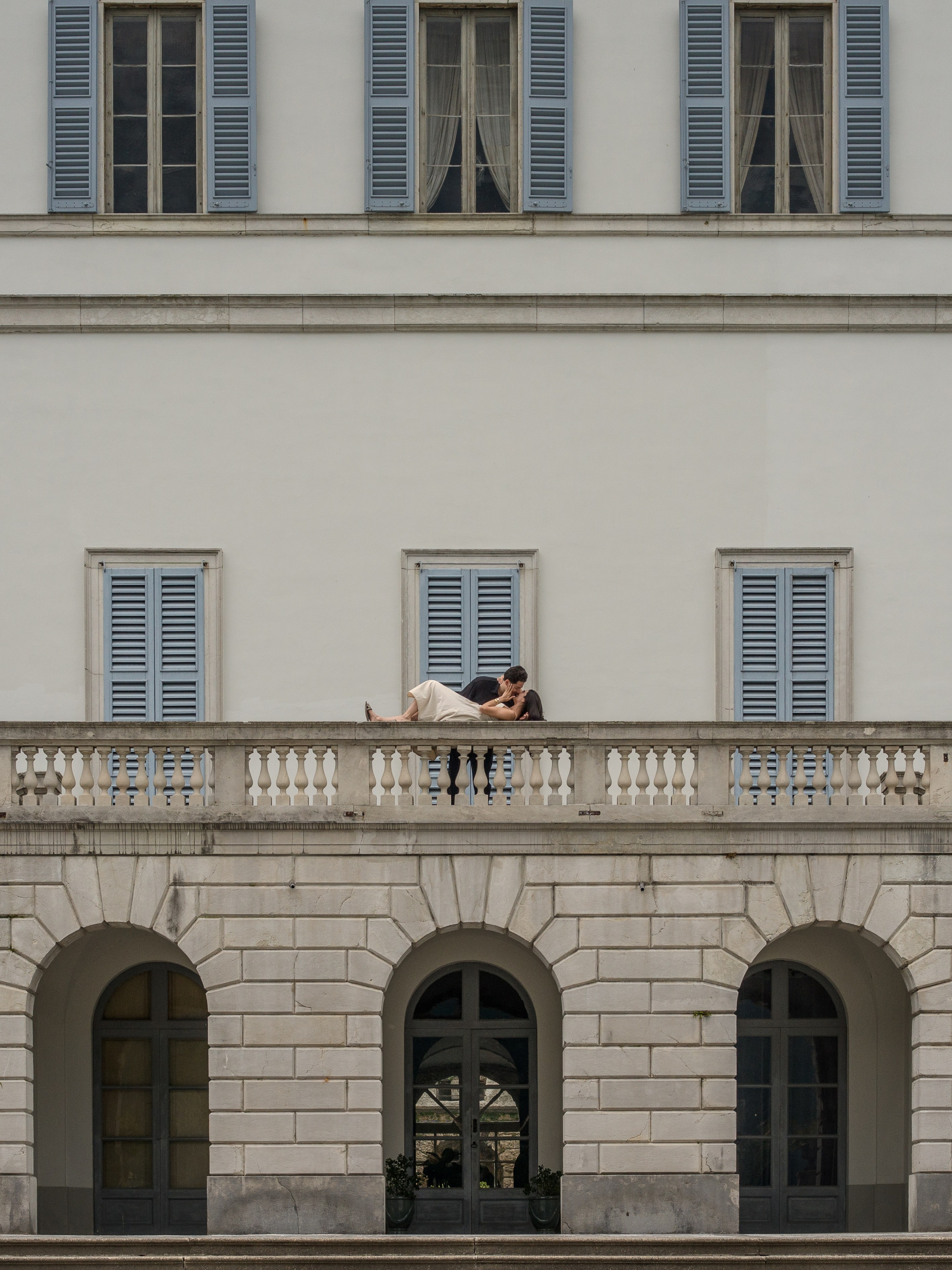 Villa Melzi Lake Como marriage proposal captured through cinematic photography and romantic couple portraits