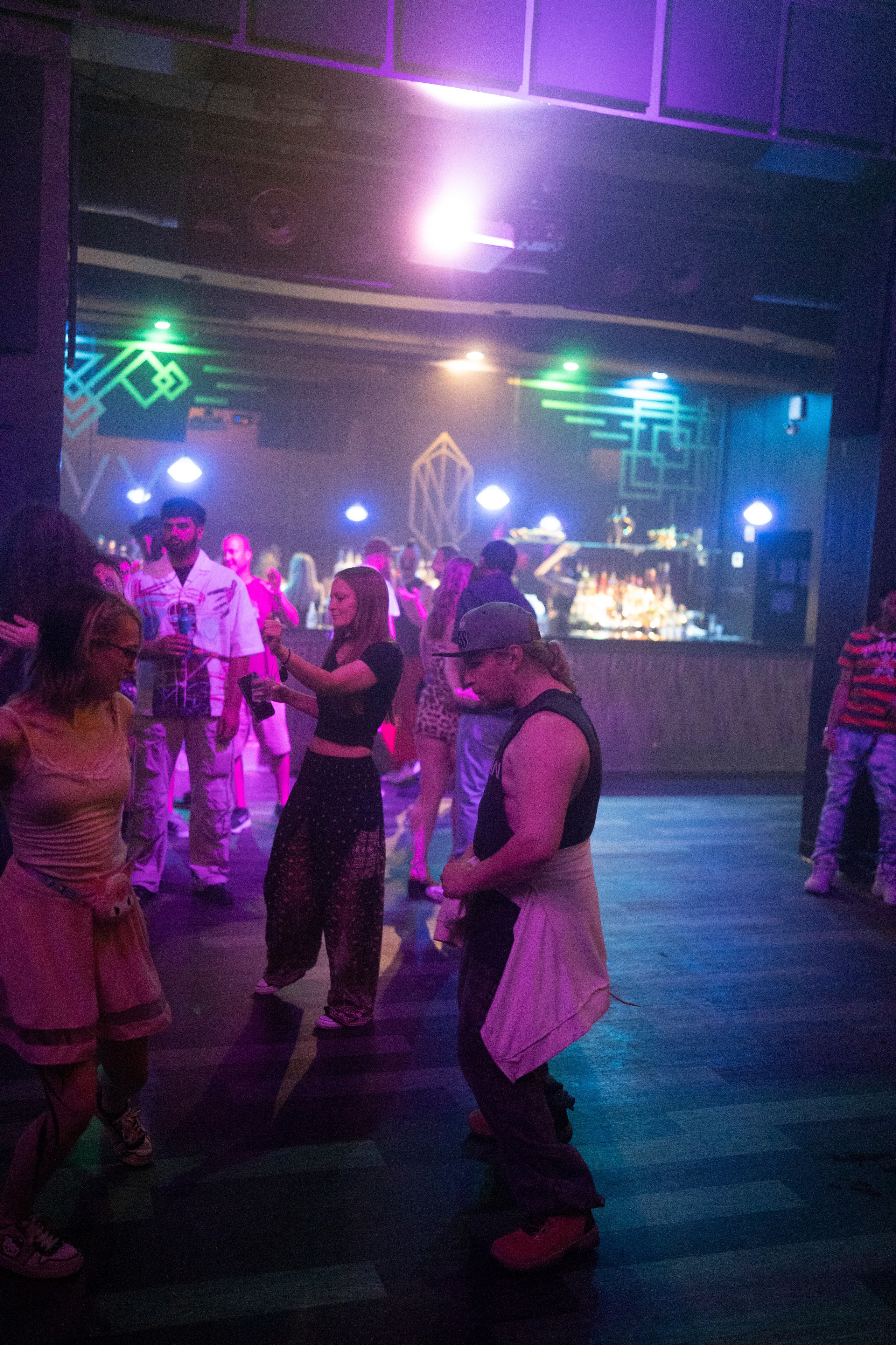 Aliens On Mushrooms & INVY Present: Shiba San. Ke’Ondris