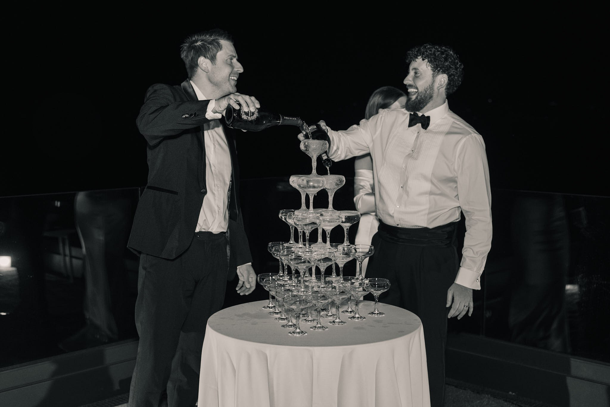 Roxie & Richard Wedding. Fotografo matrimonio Lago di Como Ferrari Media Production