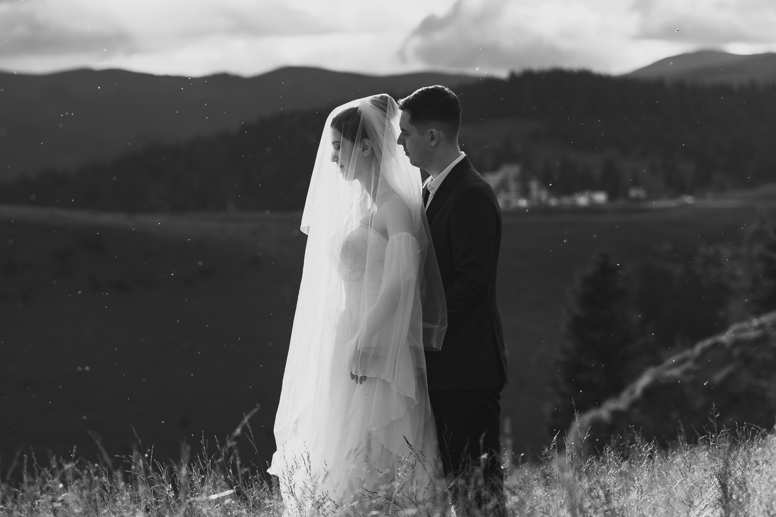 Trash the dress — Lorena&Adi  - Mihai Popa. Mihai Popa |Wedding Photographer | Worldwide | Bucharest
