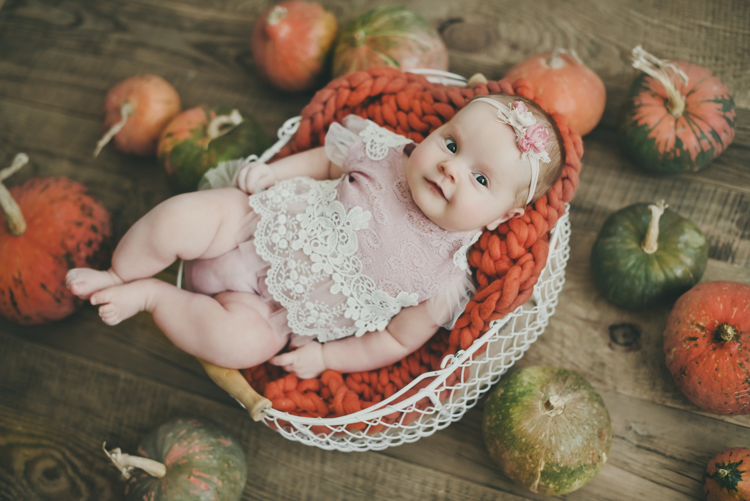 Bebés de 3 a 11 meses. Https://newbornphoto.wfolio.pro/me