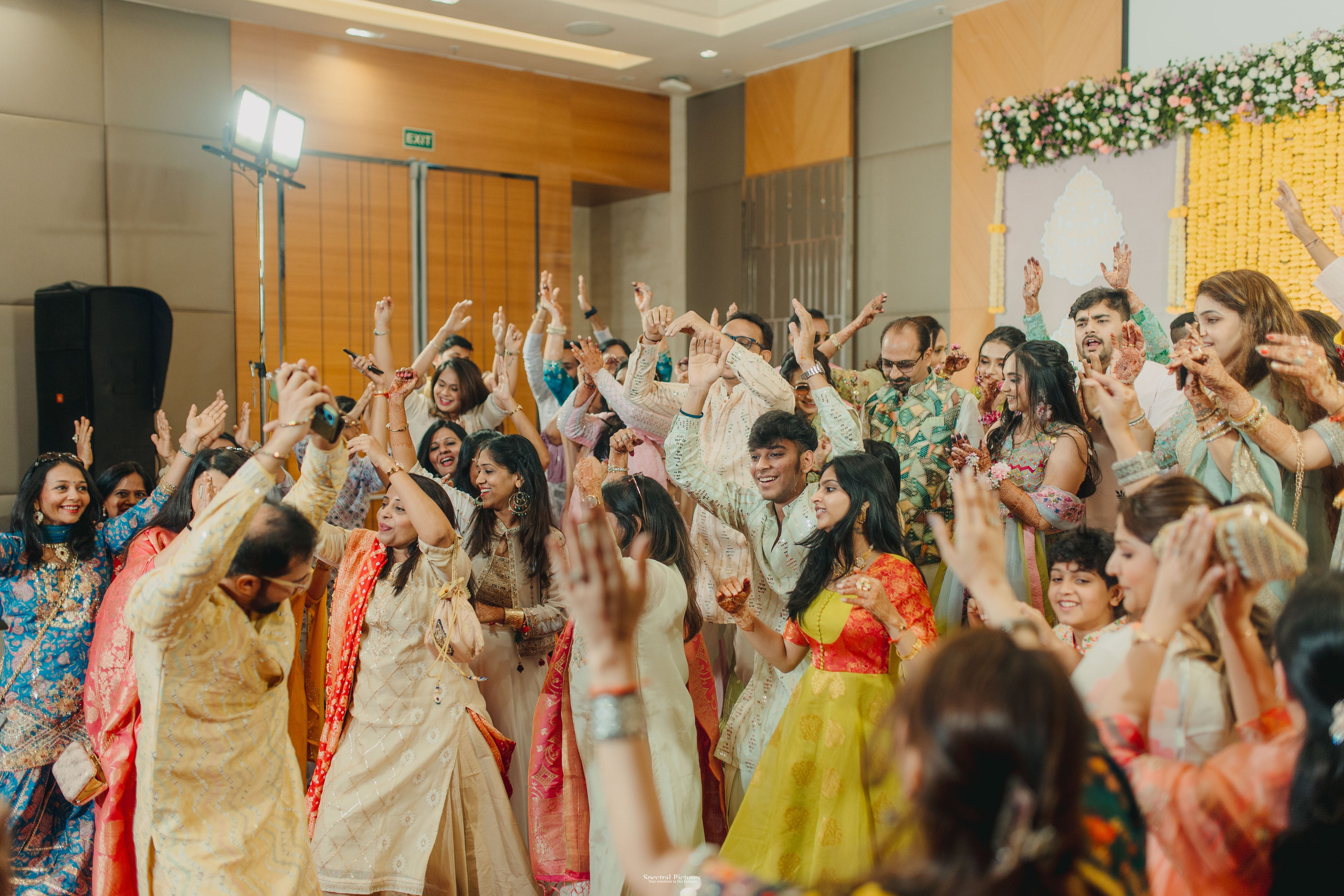 #ADIकीAESHहै