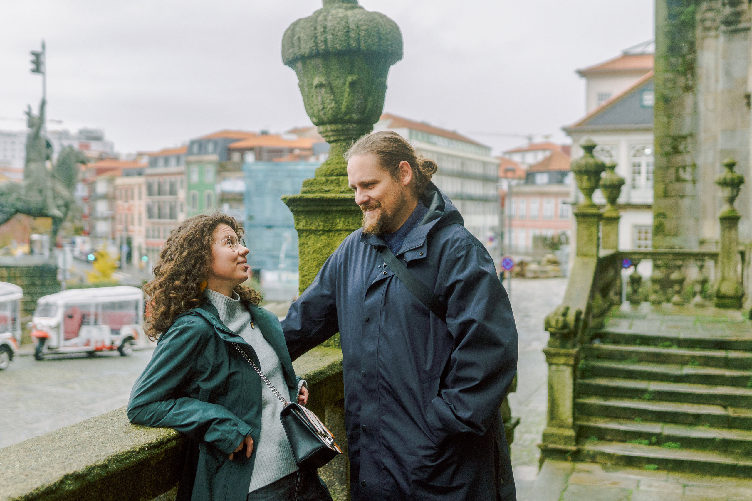 Daria & Max in Porto and Vila Nova de Gaia. Porto Travel Photographer | Couples & Vacation Photos in Portugal — WePortugal