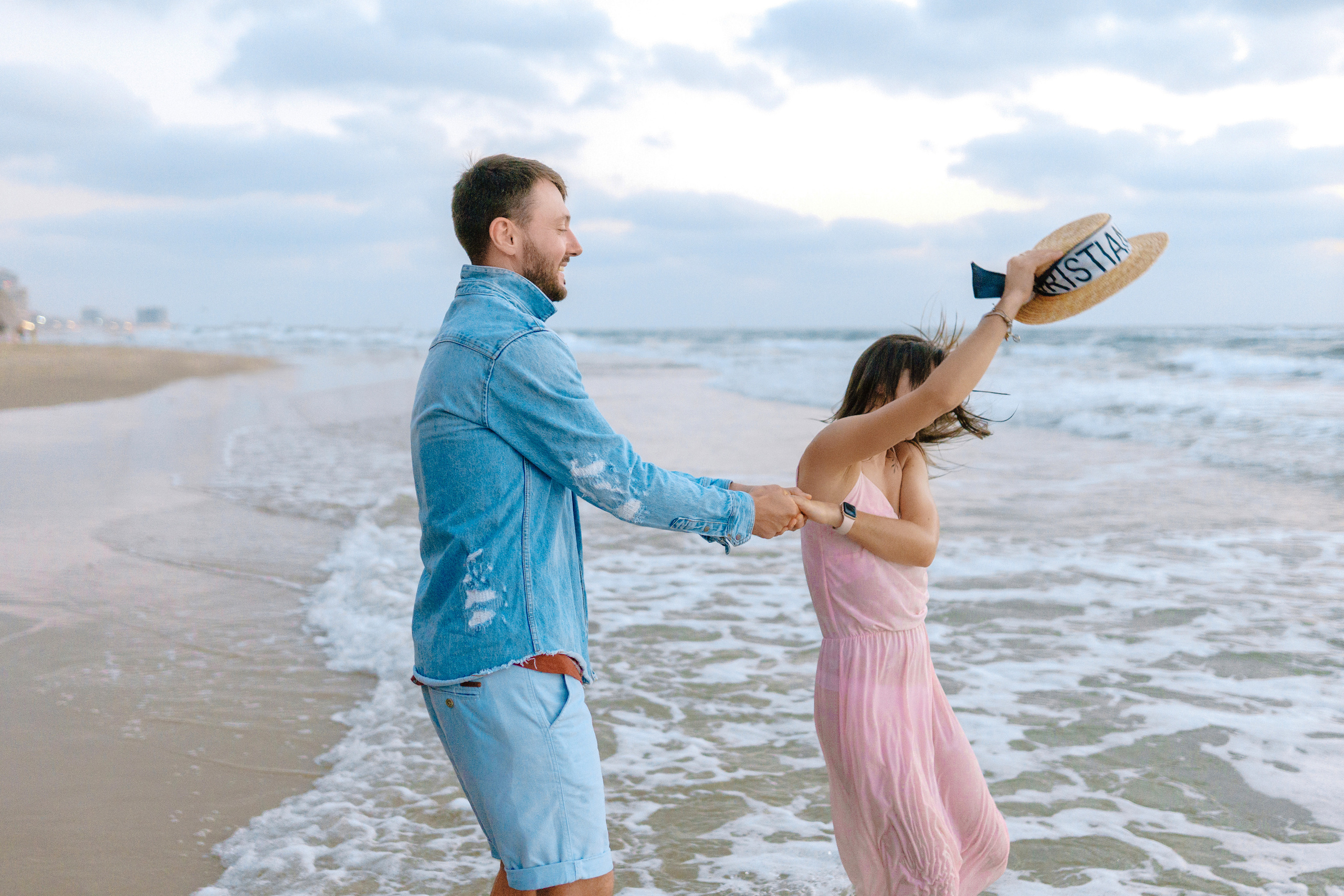 Yana & Dima. Porto Travel Photographer | Couples & Vacation Photos in Portugal — WePortugal