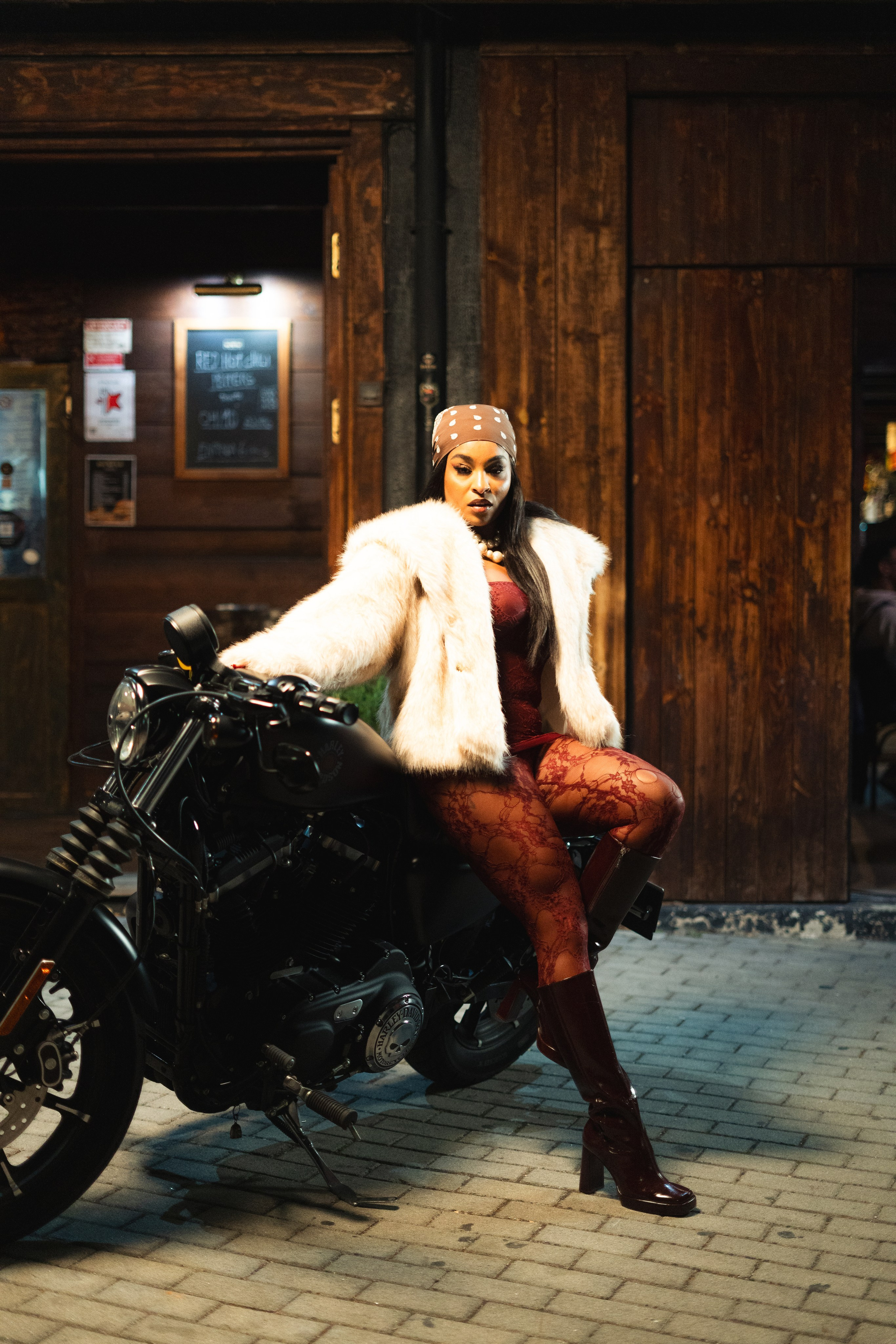 JOSSLYN — Gotham City — Photo. Photography and Videography in Lisbon — Júlio da Silva