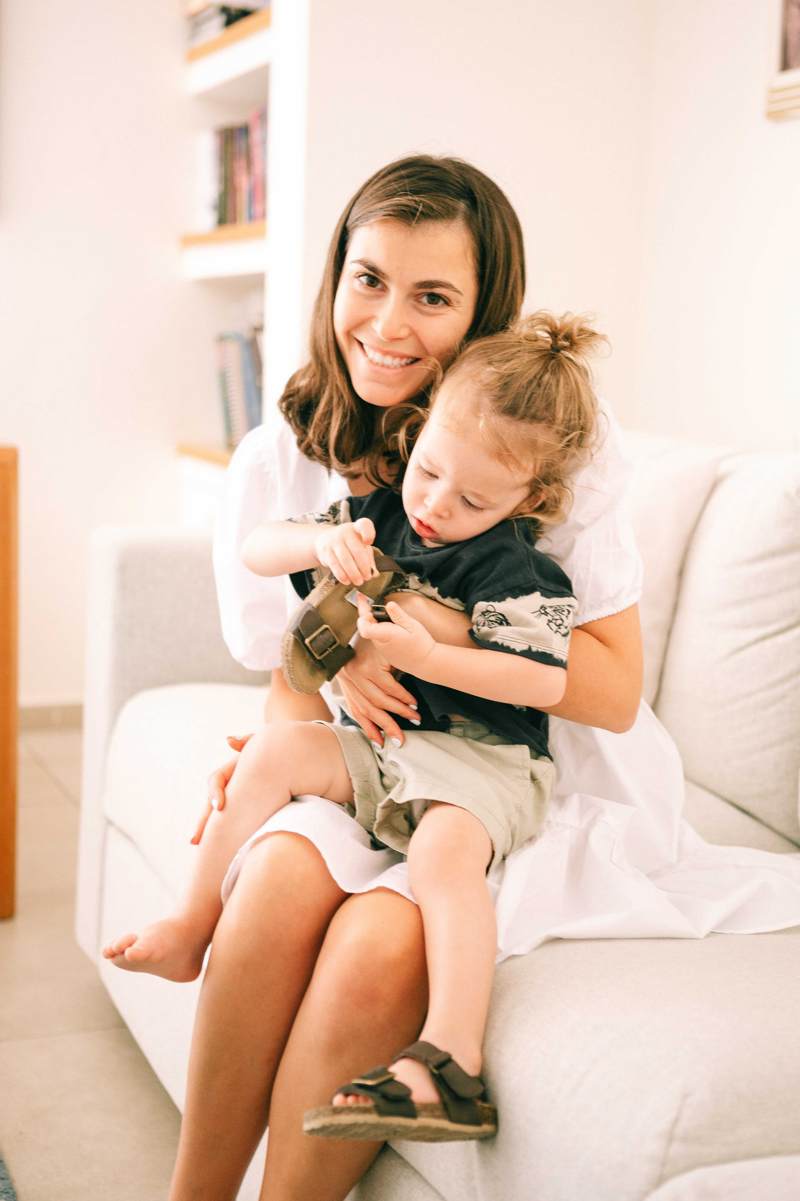 MAALE ADUMIM, HOME PHOTO SESSION + DESERT. Https://shi-photo.com/