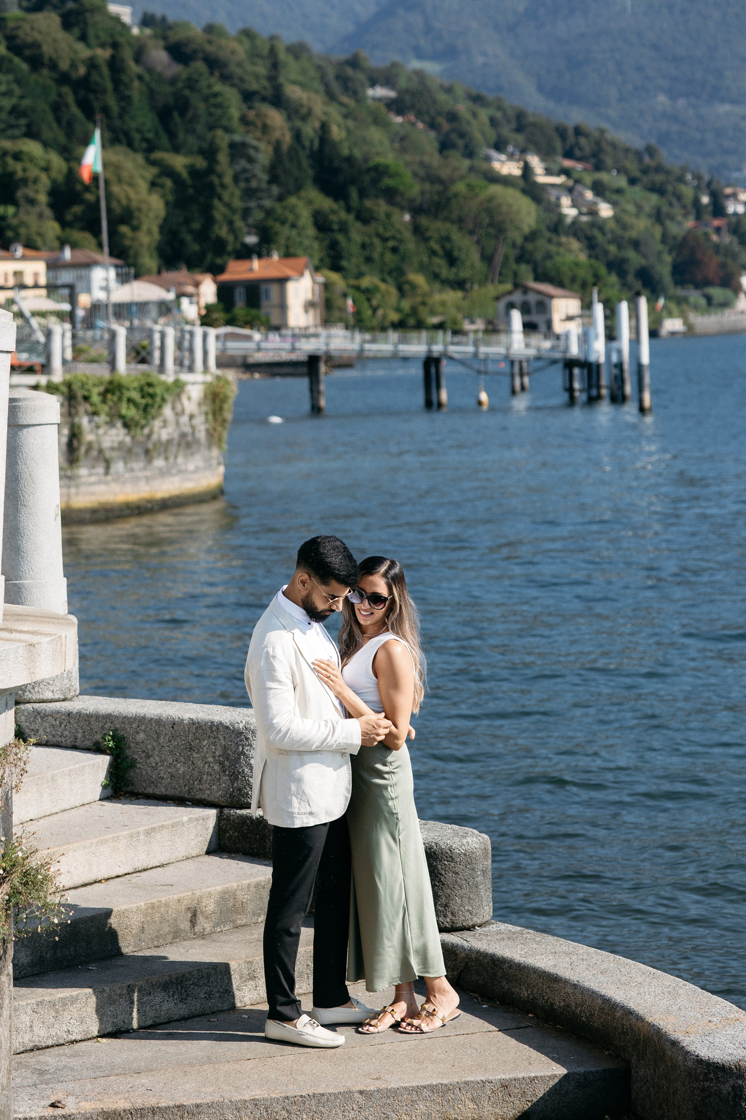 She said yes 💍. Wedding photographer in Italy