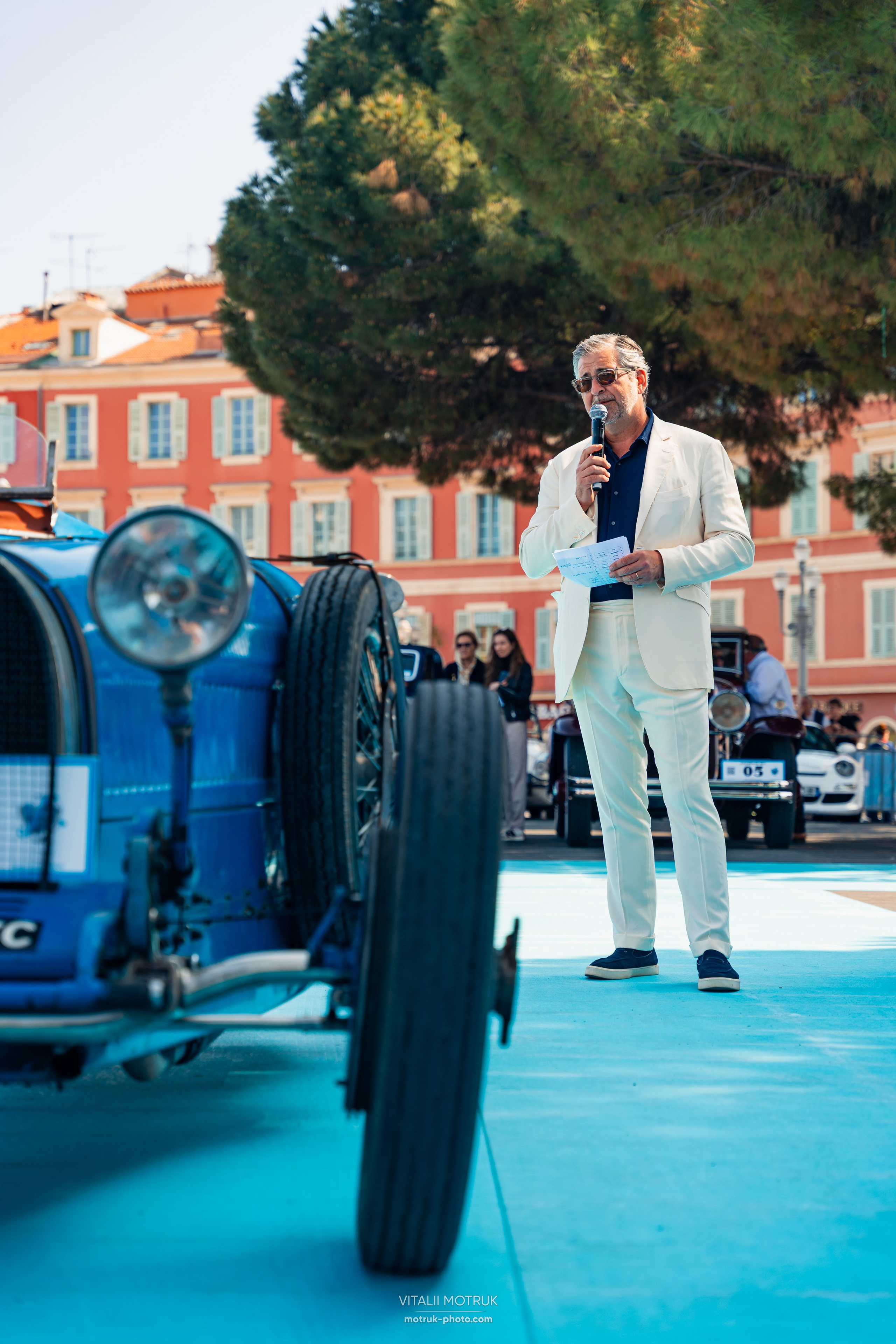 Legends de Nice. Photographe de voitures à Paris — Vitalii Motruk