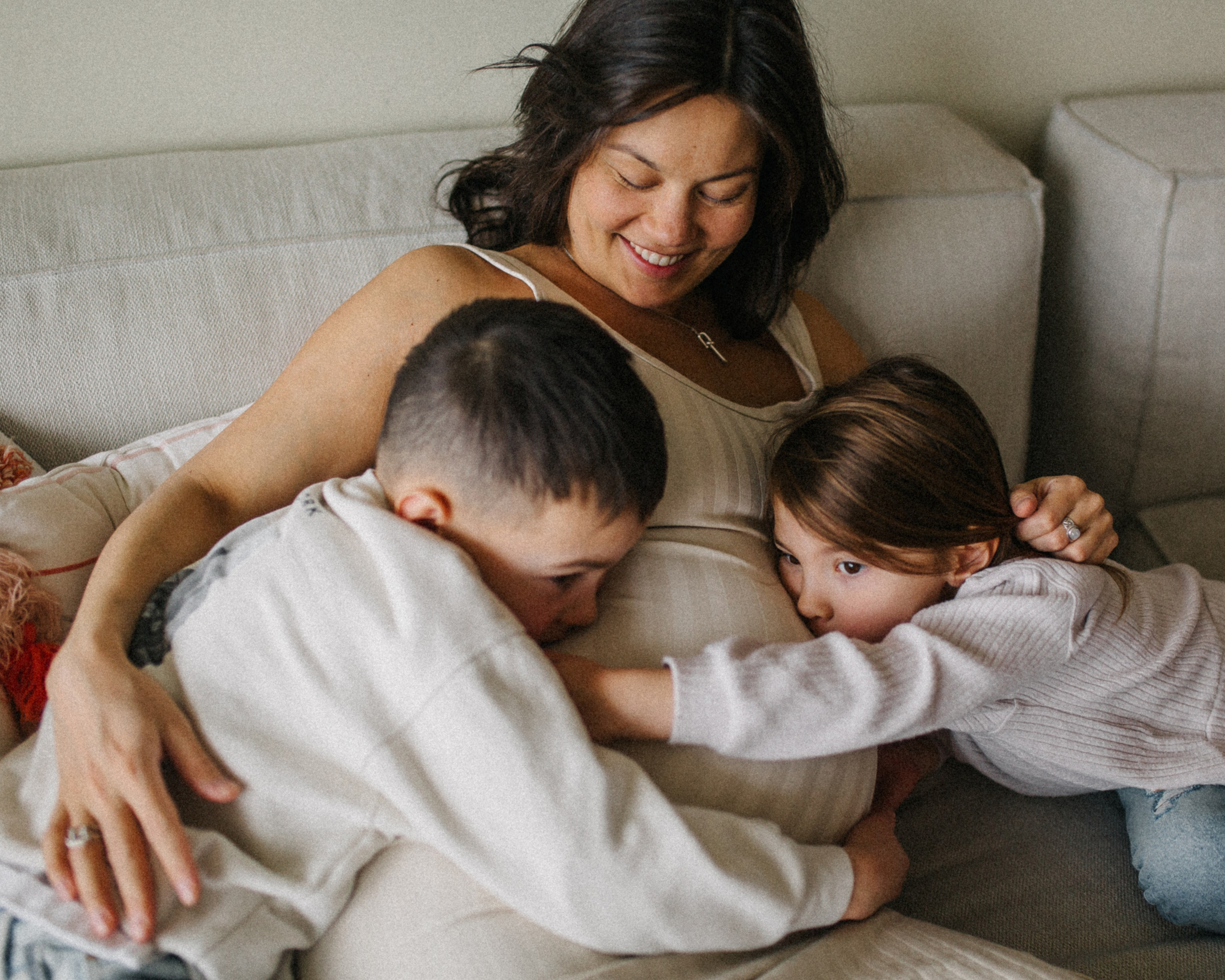Maternity. Home. Photographer NYC