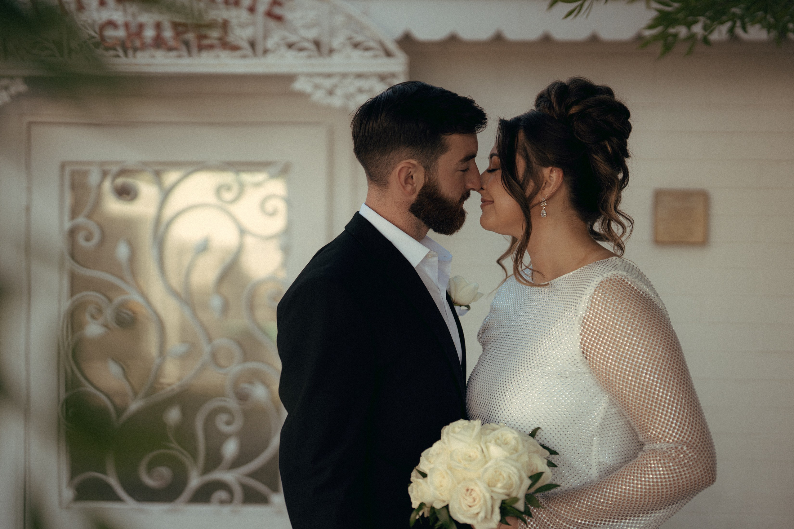 Casey&Michael. Wedding & elopement photographer Viktoriya Kravtsov. Las Vegas