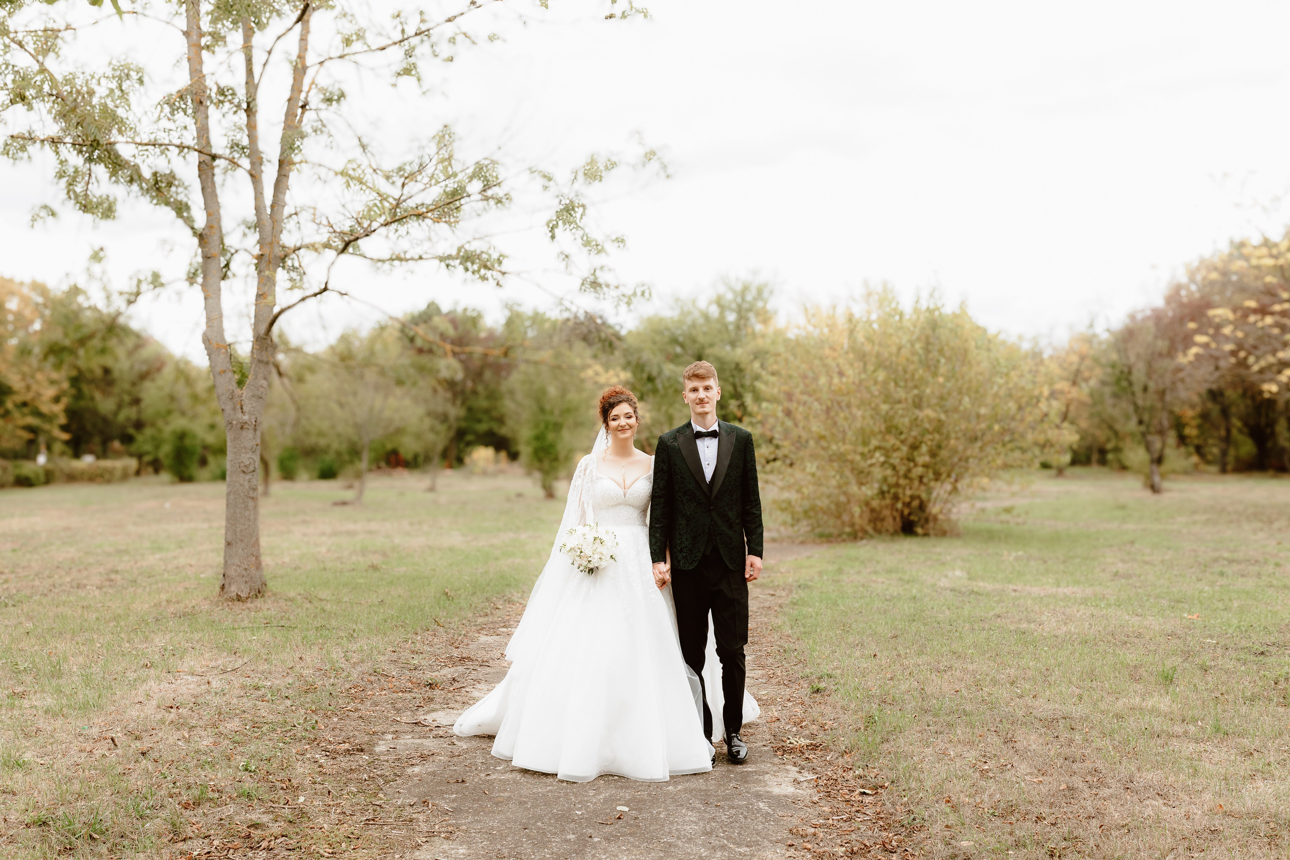 Alexandra & Adrian 🍀🧡🌿. Stefan Teodorescu — Fotograf de Nunta Ploiesti