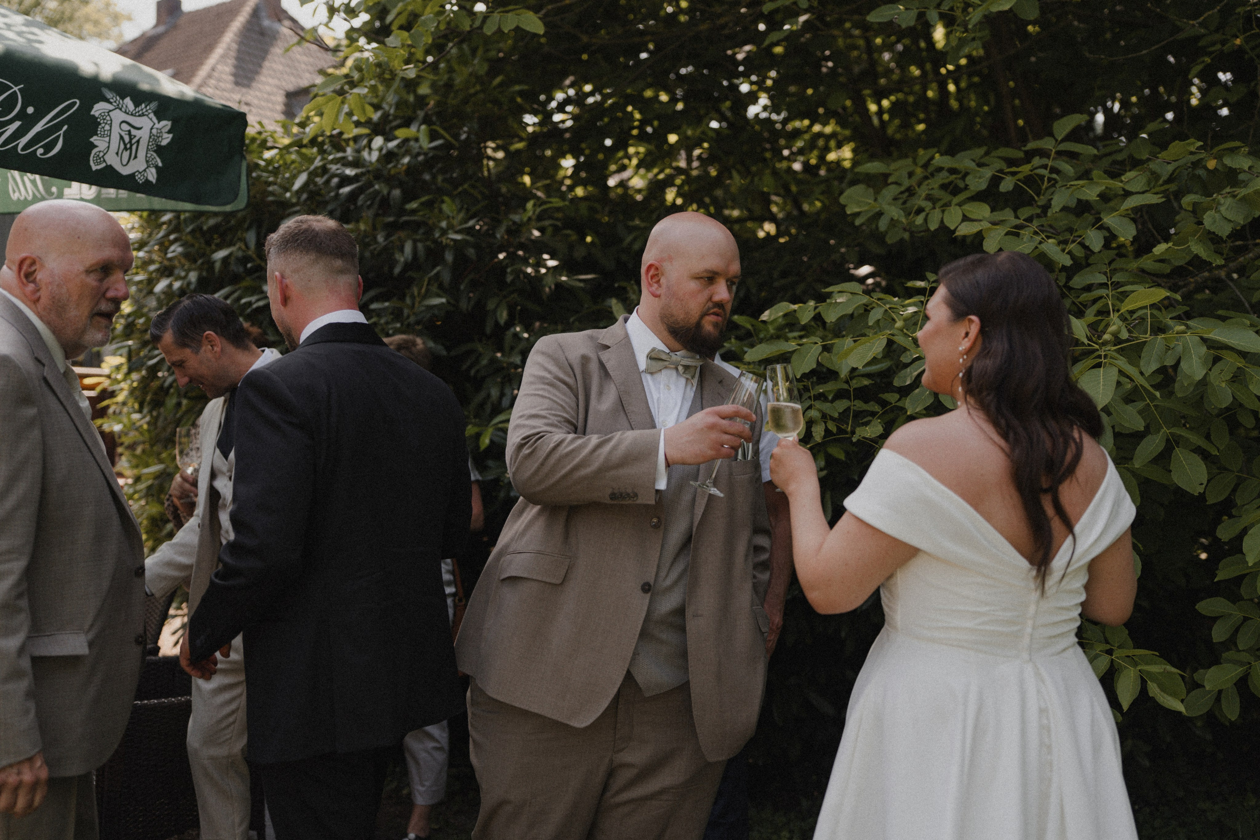 Jessica & Felix I Gesellschaft Harmonie Bochum. Hochzeitsfotografin Bochum | Halyna Reiche Fotografie NRW