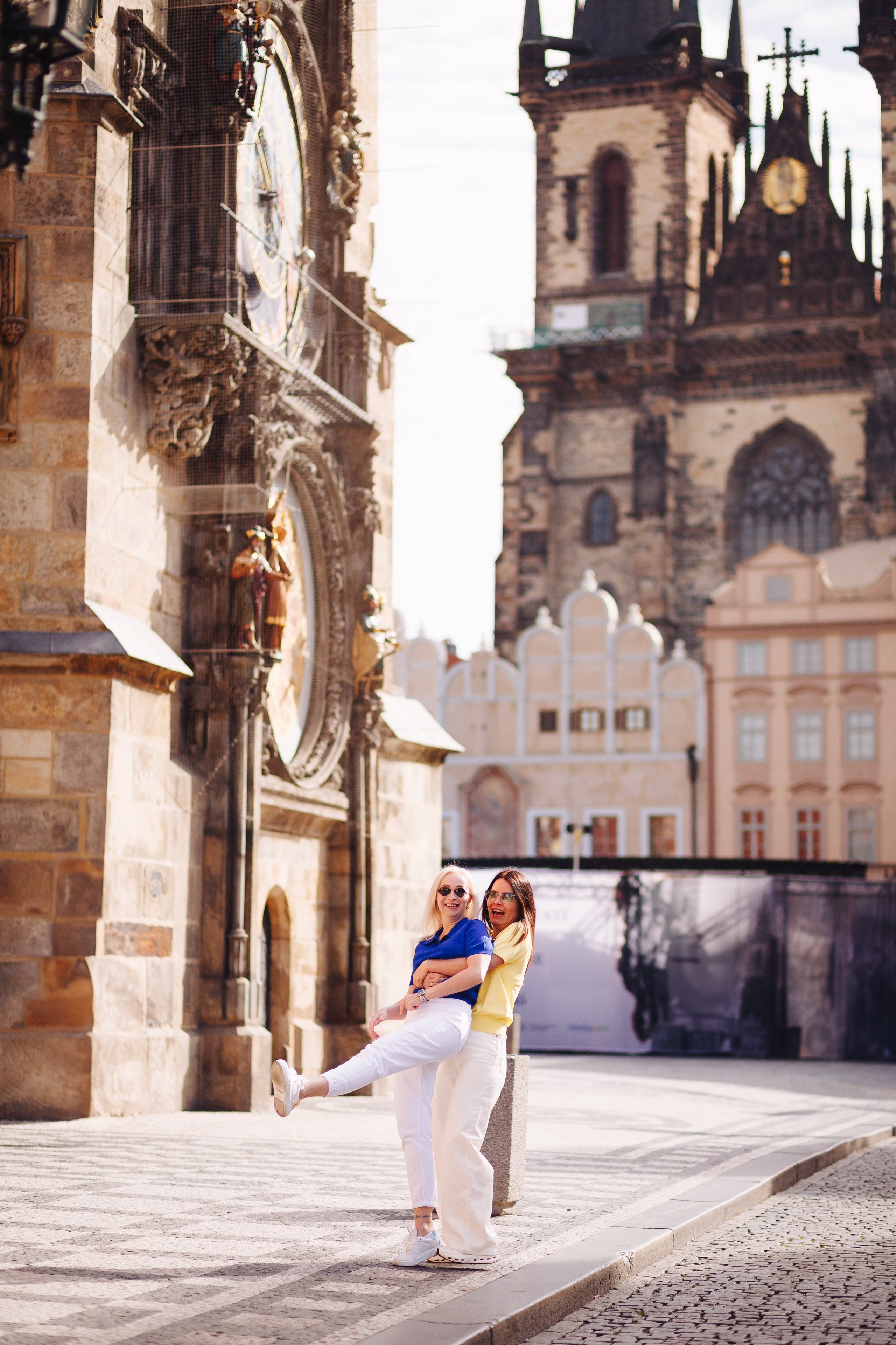Julie, Inna & Kate. Photographer in Prague for tourists