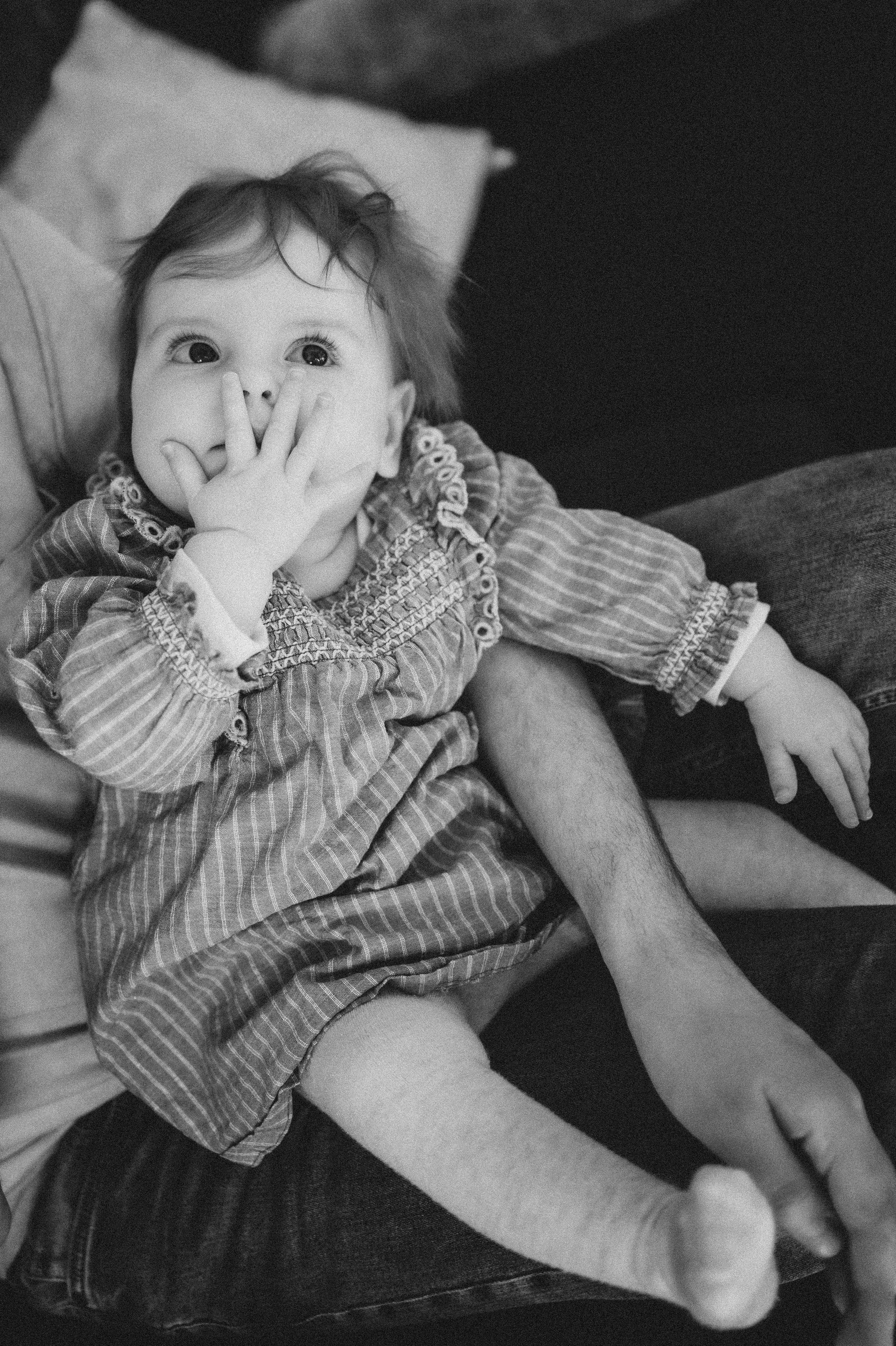 Bébés | 5 – 24 mois. Je suis Olga, votre photographe de famille à Metz et dans toute la France