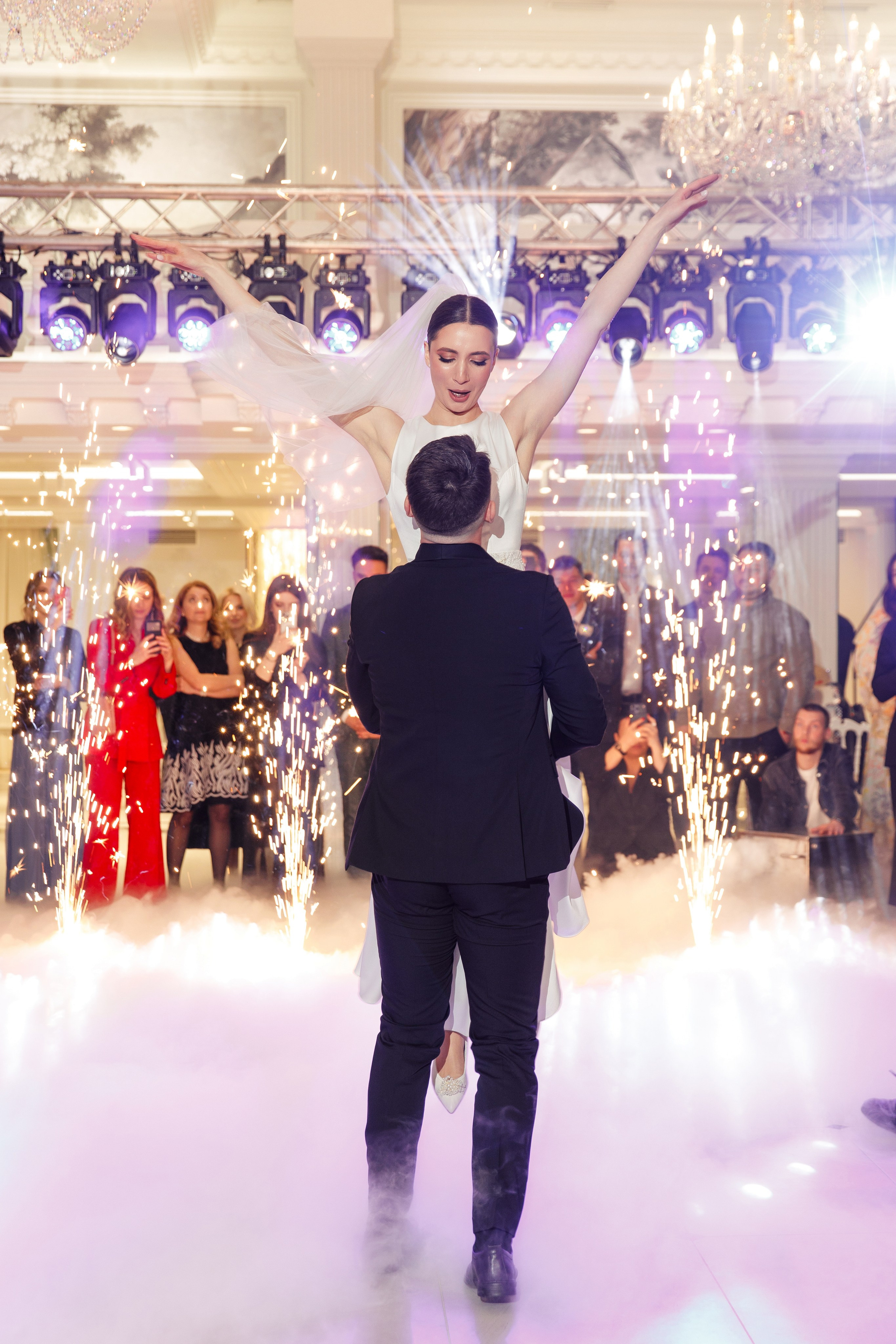 Ion & Doina. BUREA PRODUCTION