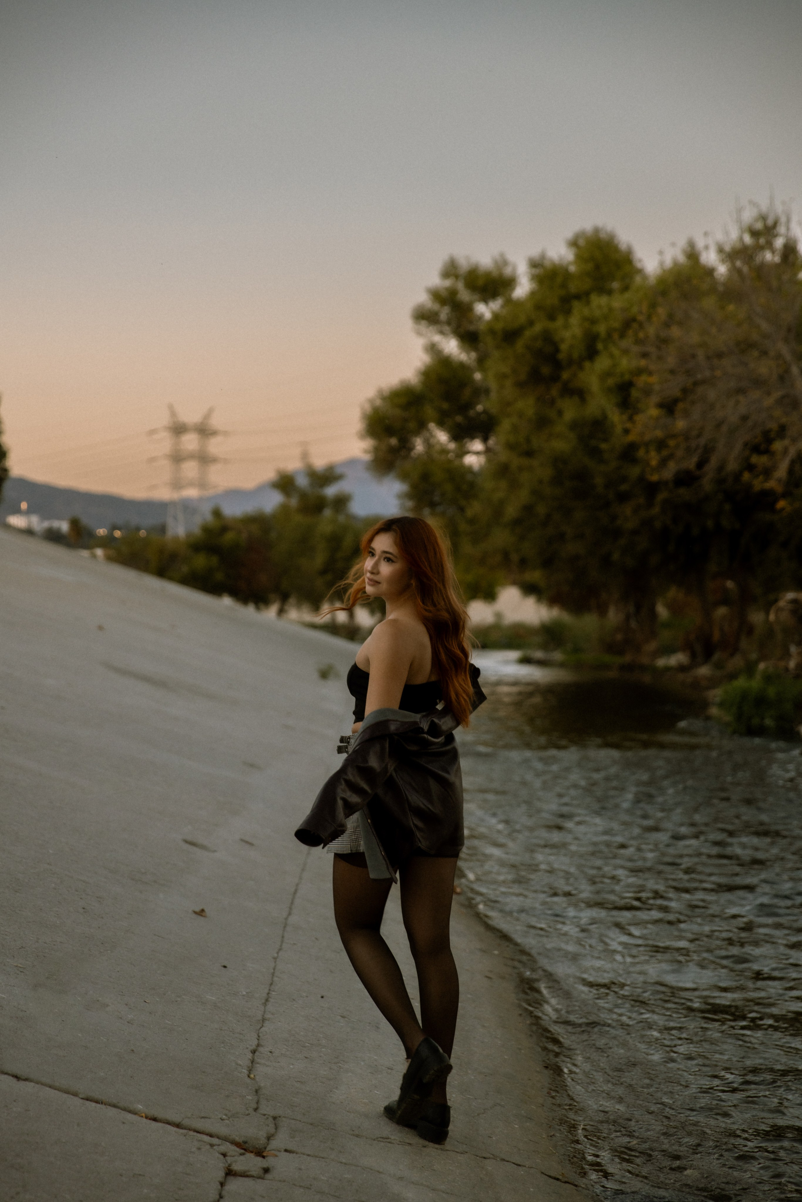 Emily | LA River. Photographer in Los Angeles. Julia Ishmuratova
