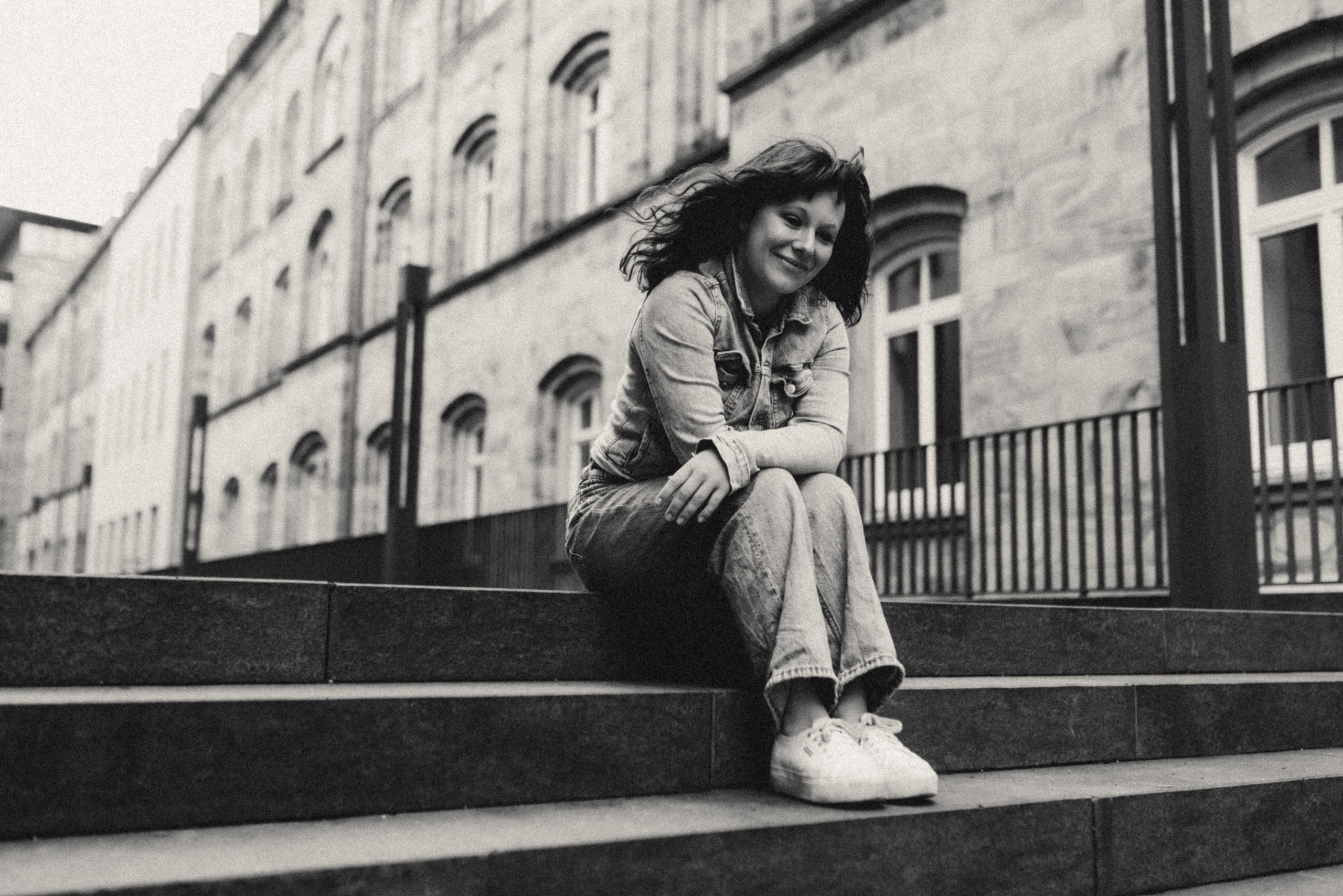 Fotoshooting in Münster City. Schwarz-weiß Fotografie in Münster. Fotografin Viktoria Roschen