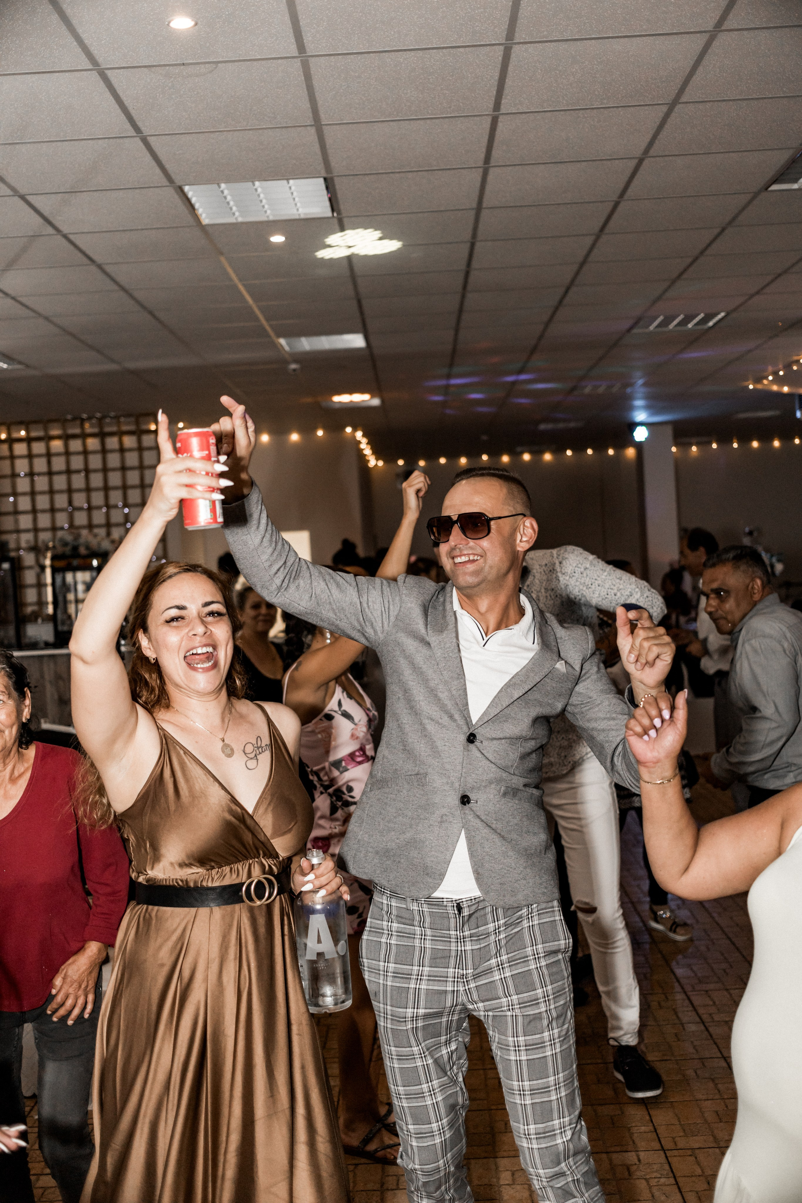 Pavel & Yveta. Svatební fotograf a kameraman v Česku a po celé Evropě — Teplice, Ústí nad Labem, Praha, Drážďany