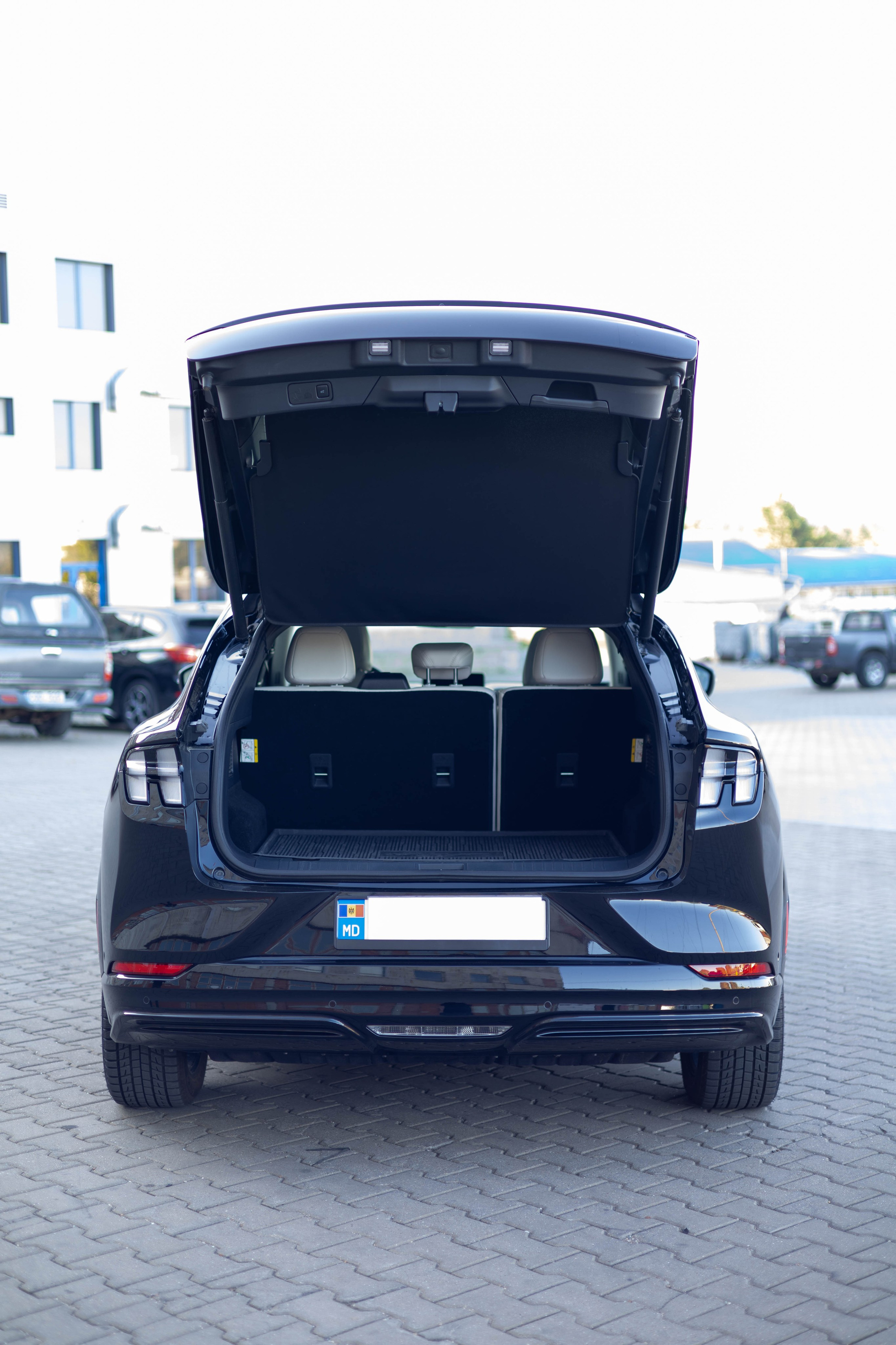 Пример фото автомобиля на продажу. Семейный фотограф Кишиневе, Молдова Врабий Ольга