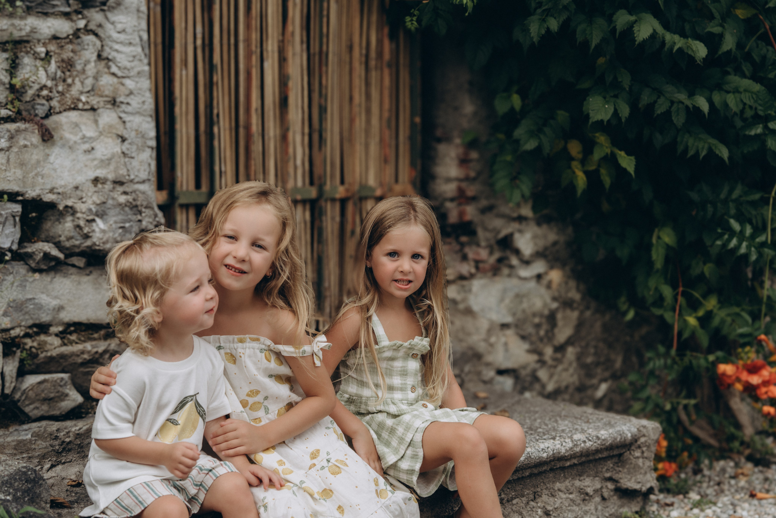 Family moments in Como Lake. PHOTOGRAPHER IN ITALY