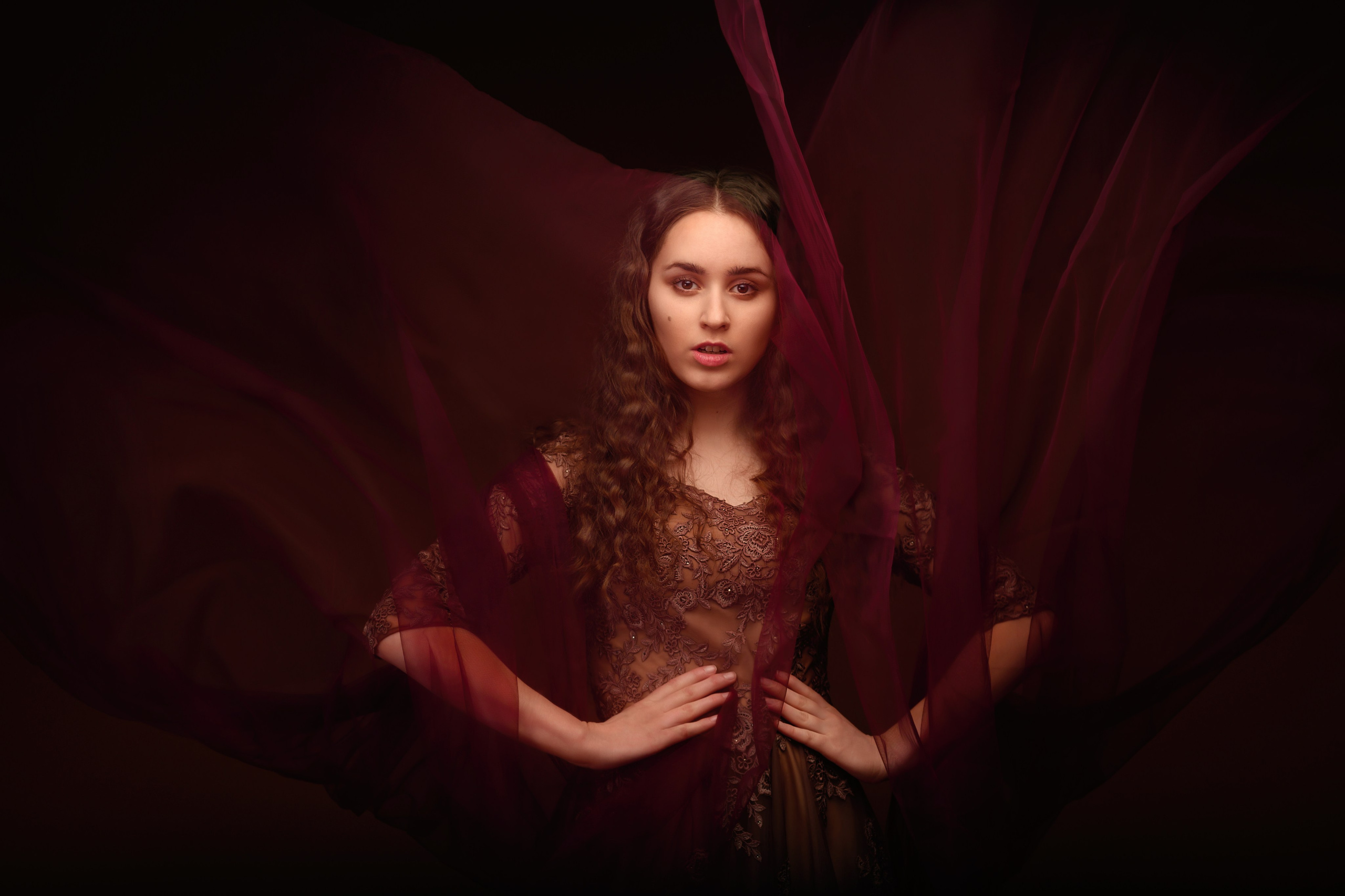 Alena. Wedding & portrait photography in the Seattle Area. Helen Michelle photographer