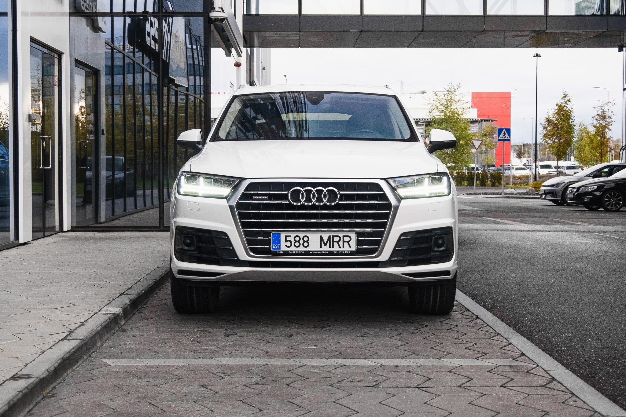 AUDI Q7. LOHA VISUALS — AUTOMOTIVE PHOTOGRAPHY