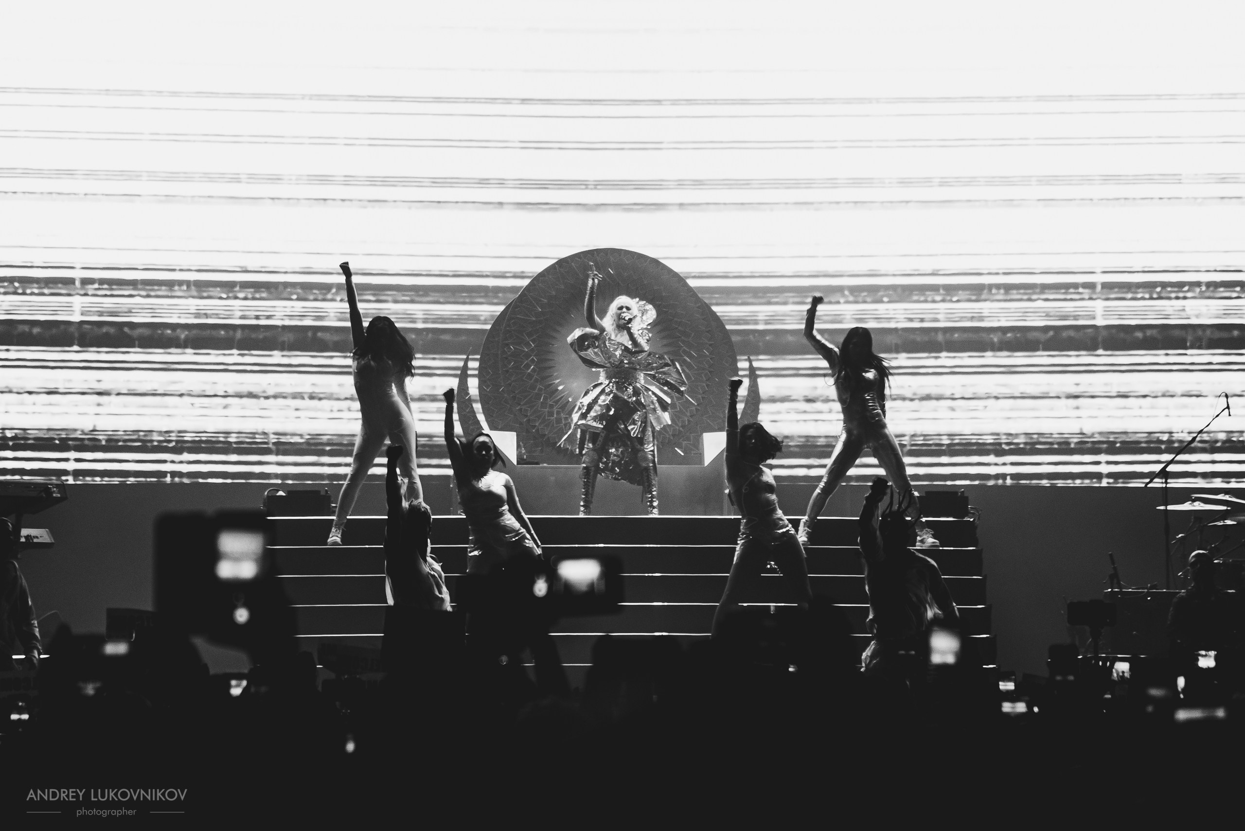 Christina Aguilera. The X Tour