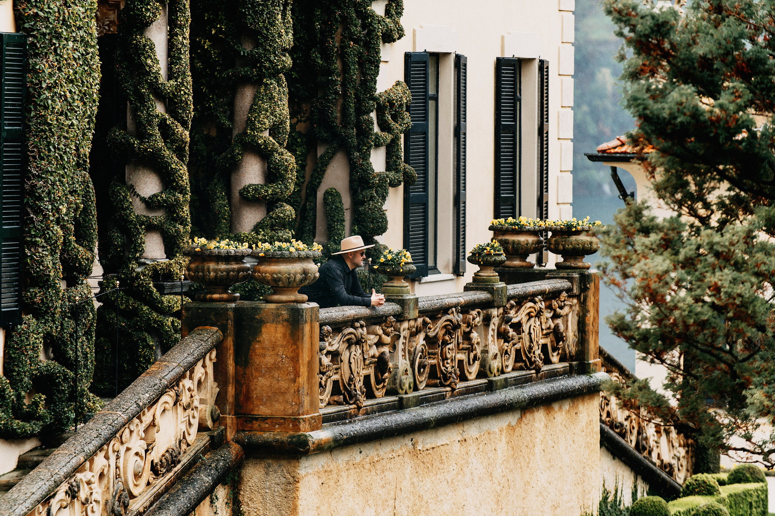 Como Evghenii. Wedding photographer from Moldova Alexey Chipchiu