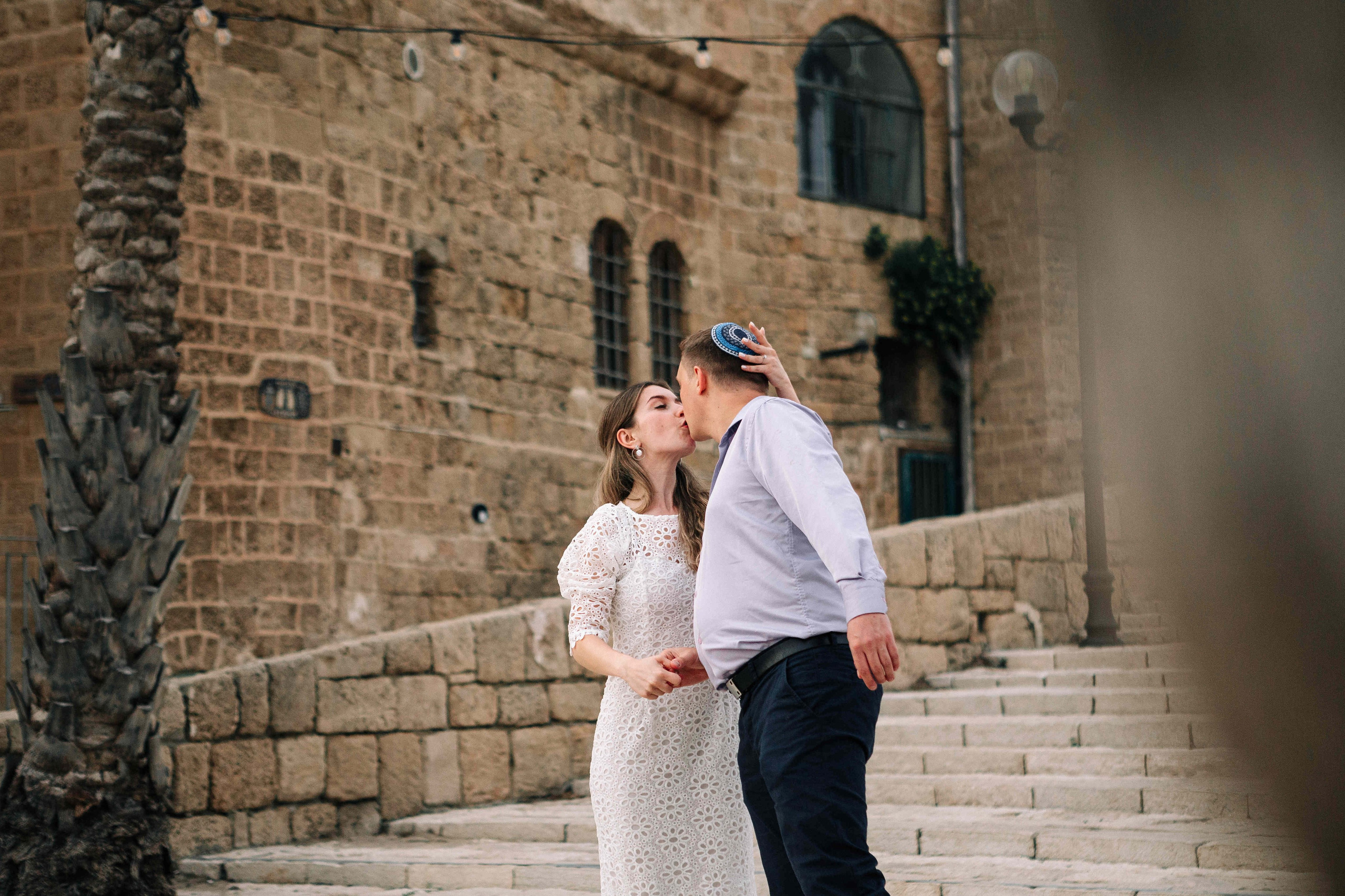 LOVERS IN JAFFO. PHOTOGRAPHER IN ISRAEL