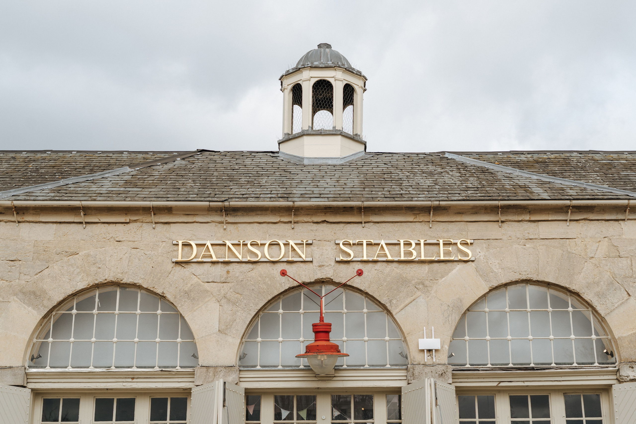Luke and Nicola’s wedding at Danson House. Photographer in England Ekaterina Romanova
