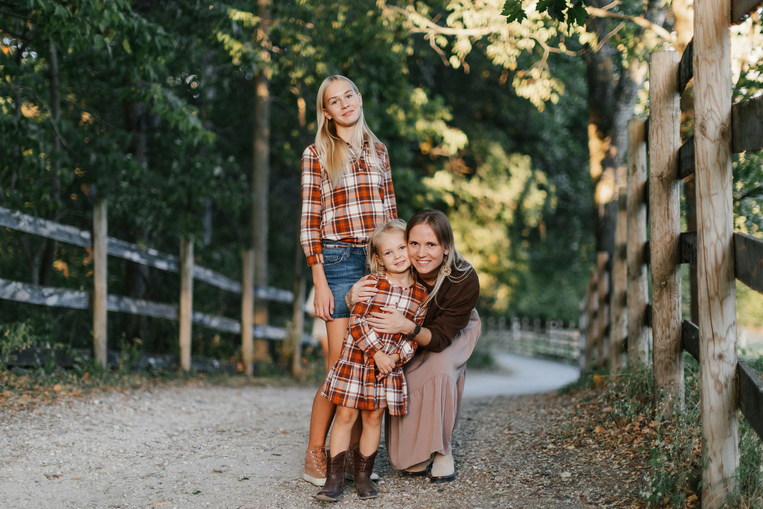 10.05.25 Family Photoshoot. Wedding family event photographer in Chicago Nick Yushevich