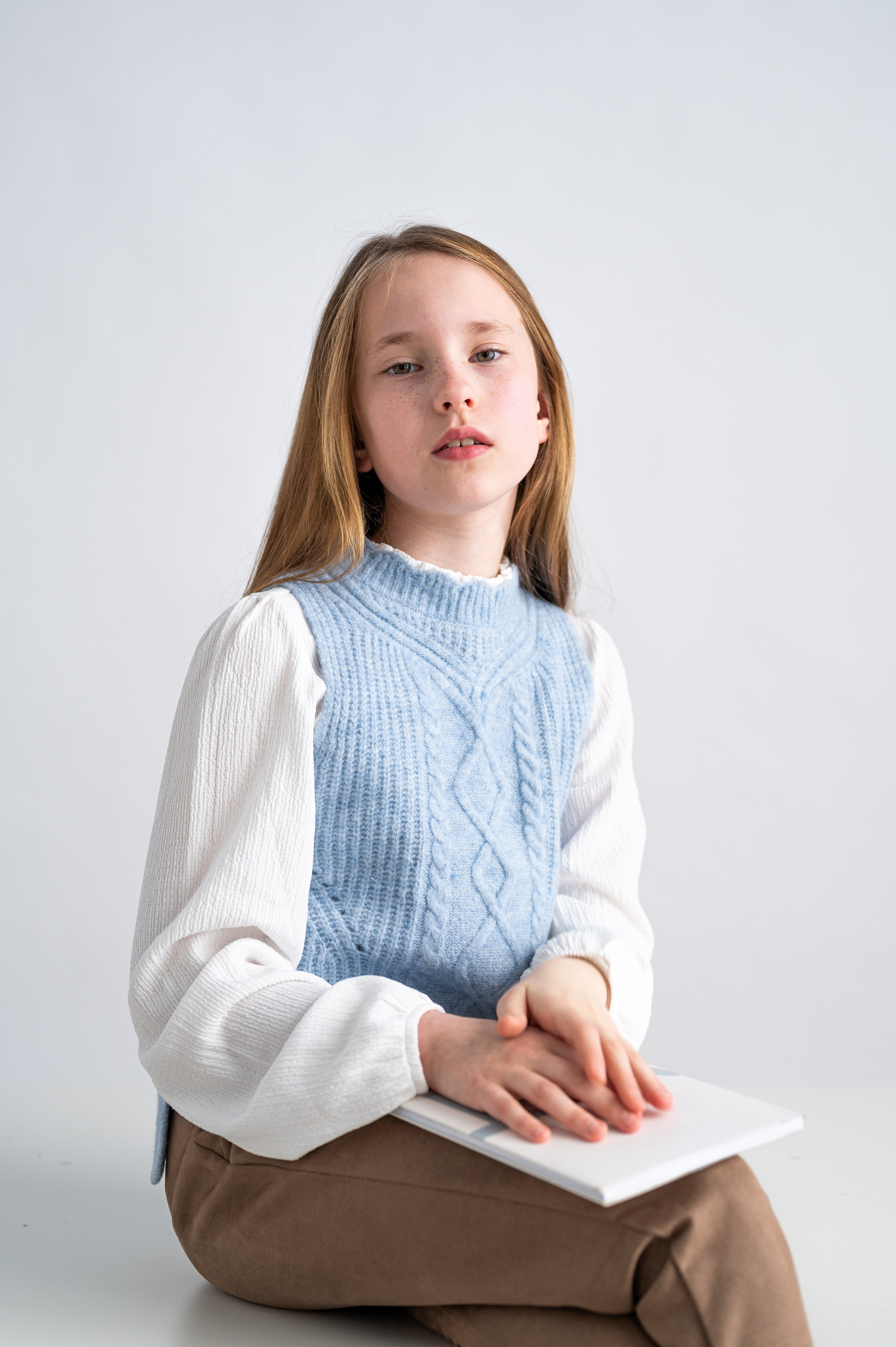 Polina — school yearbook. Photographer Yulia Lushnikova, Based in Valencia