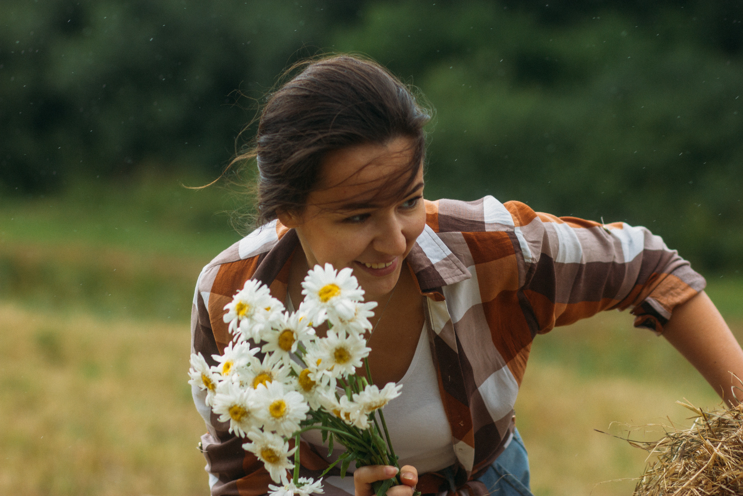 Лето. Сено. Ромашки. Семейный фотограф и видеограф в Эстонии Анна Оя