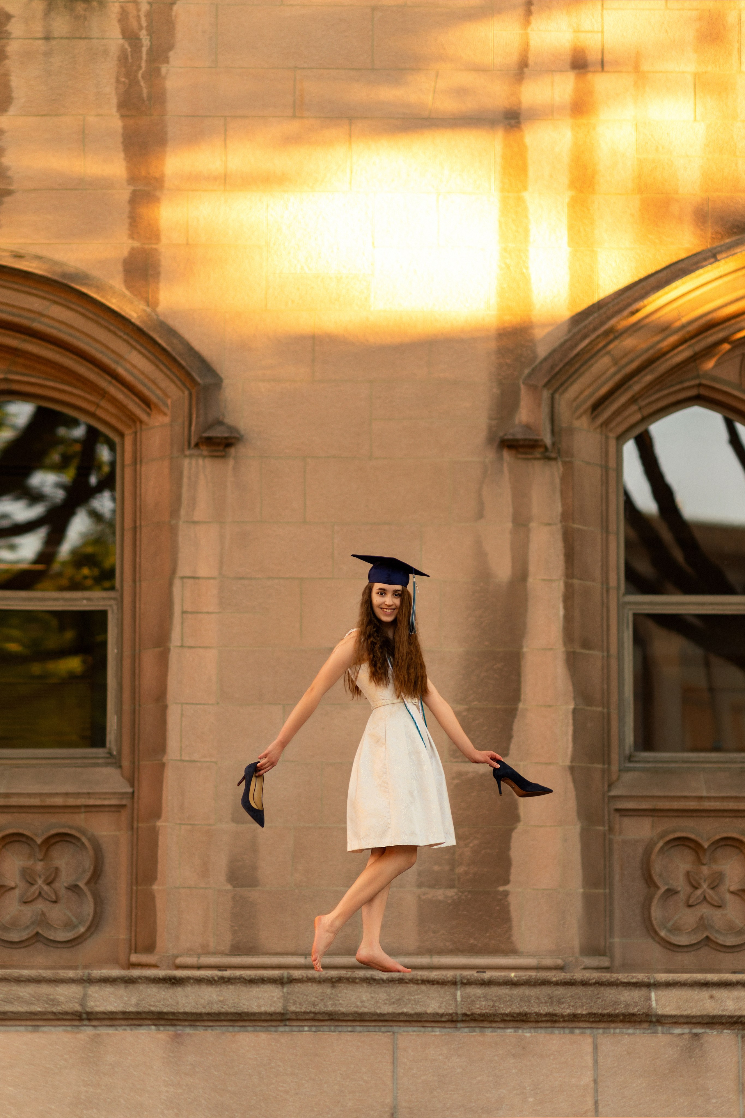 Alena, graduation. Wedding & portrait photography in the Seattle Area. Helen Michelle photographer