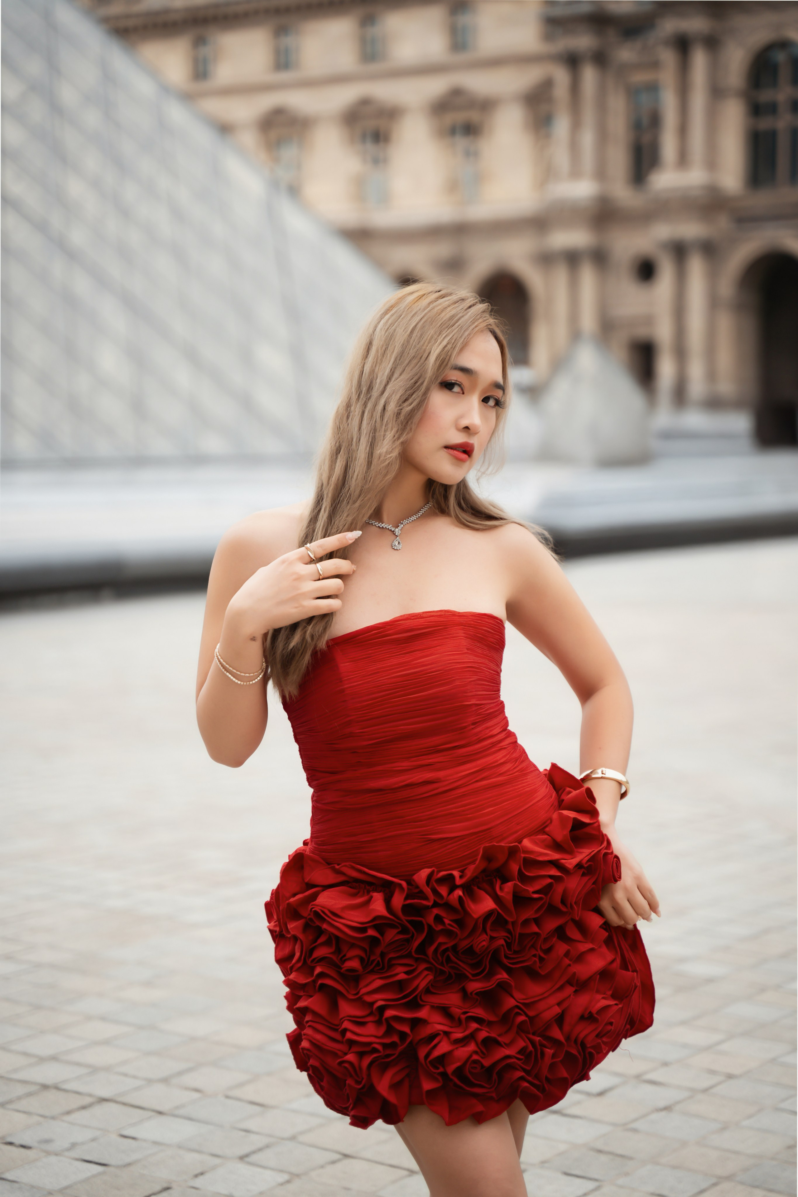 Natalie (2.5 hours). Photographer in Paris|Solo and groups, portraits & content, couples photo-shoot in Paris at the best locations