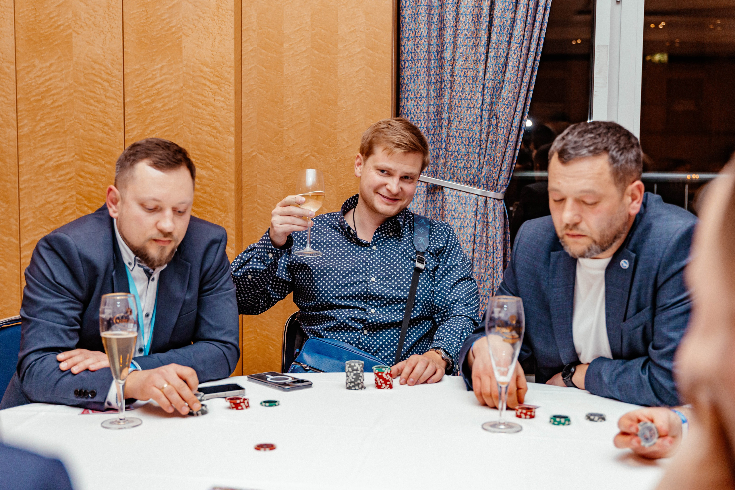 Club Bizon. Portrait family photographer in Berlin Elena Zakh